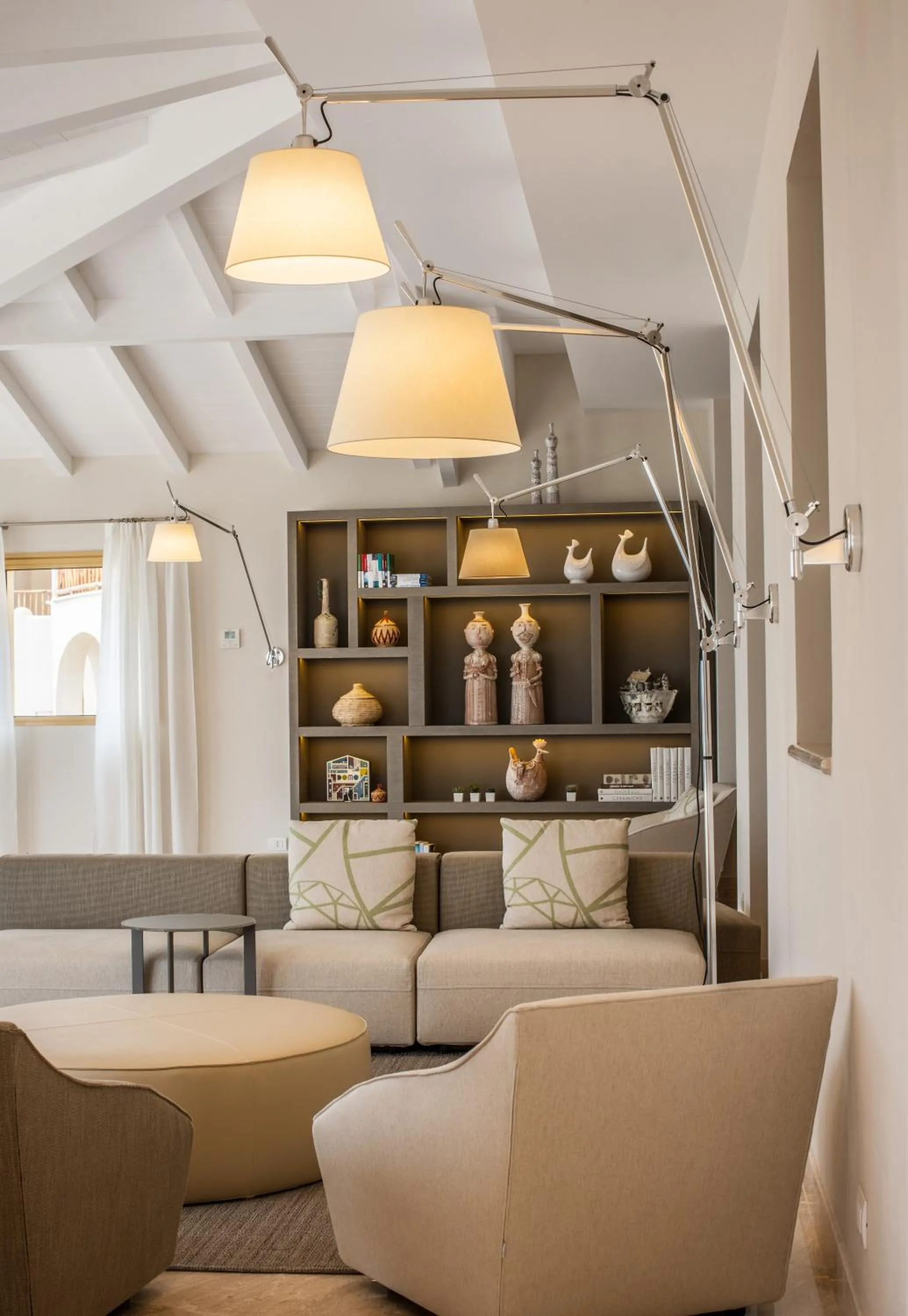 Library in Cala Cuncheddi - VRetreats