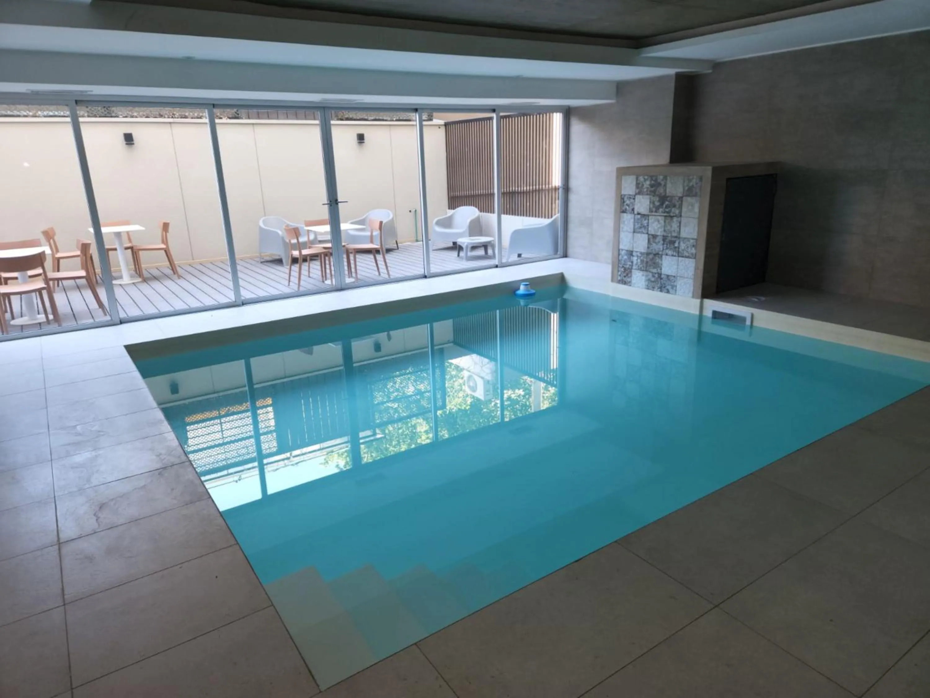 Swimming pool in Gran Hotel Dakar