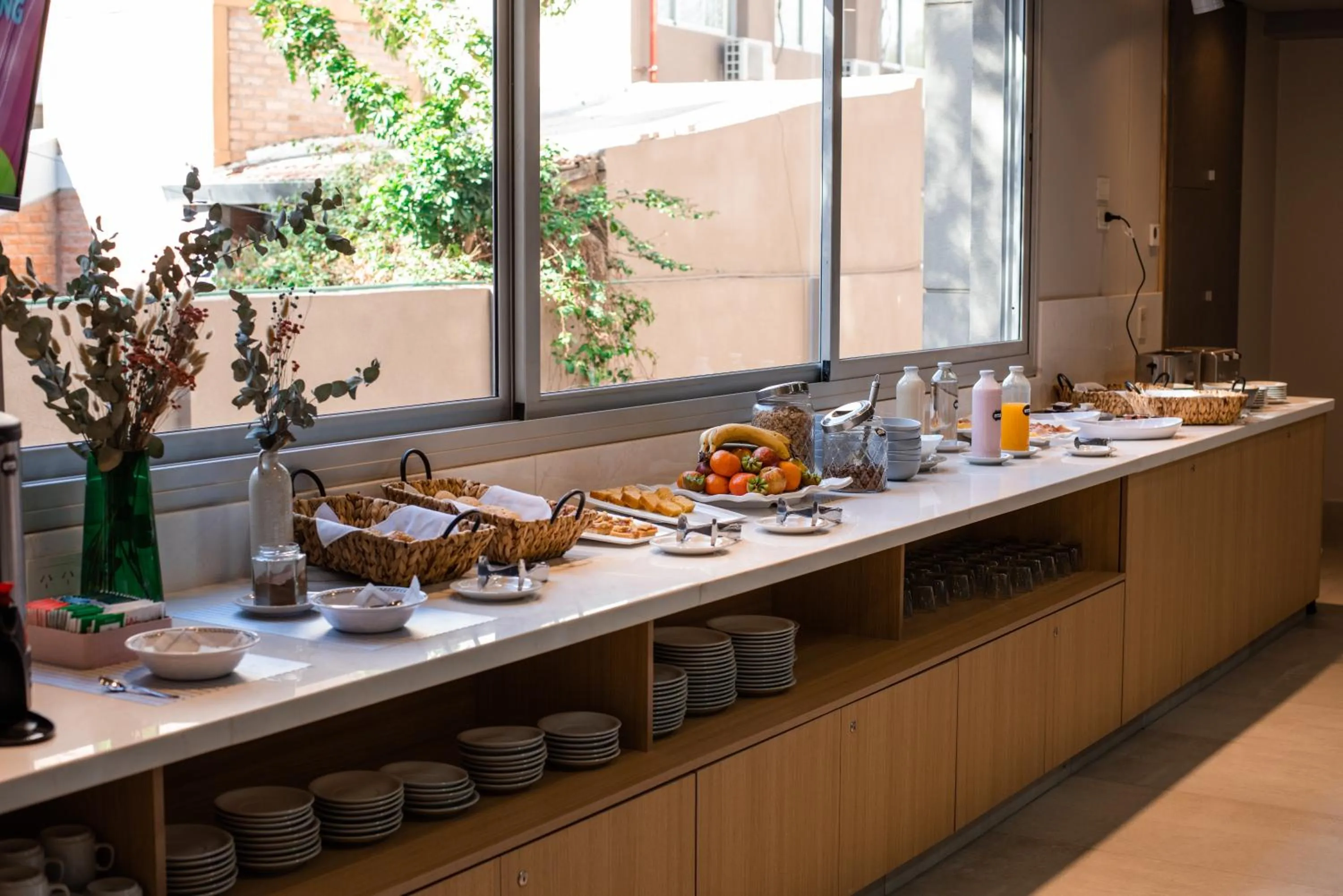 Buffet breakfast in Gran Hotel Dakar
