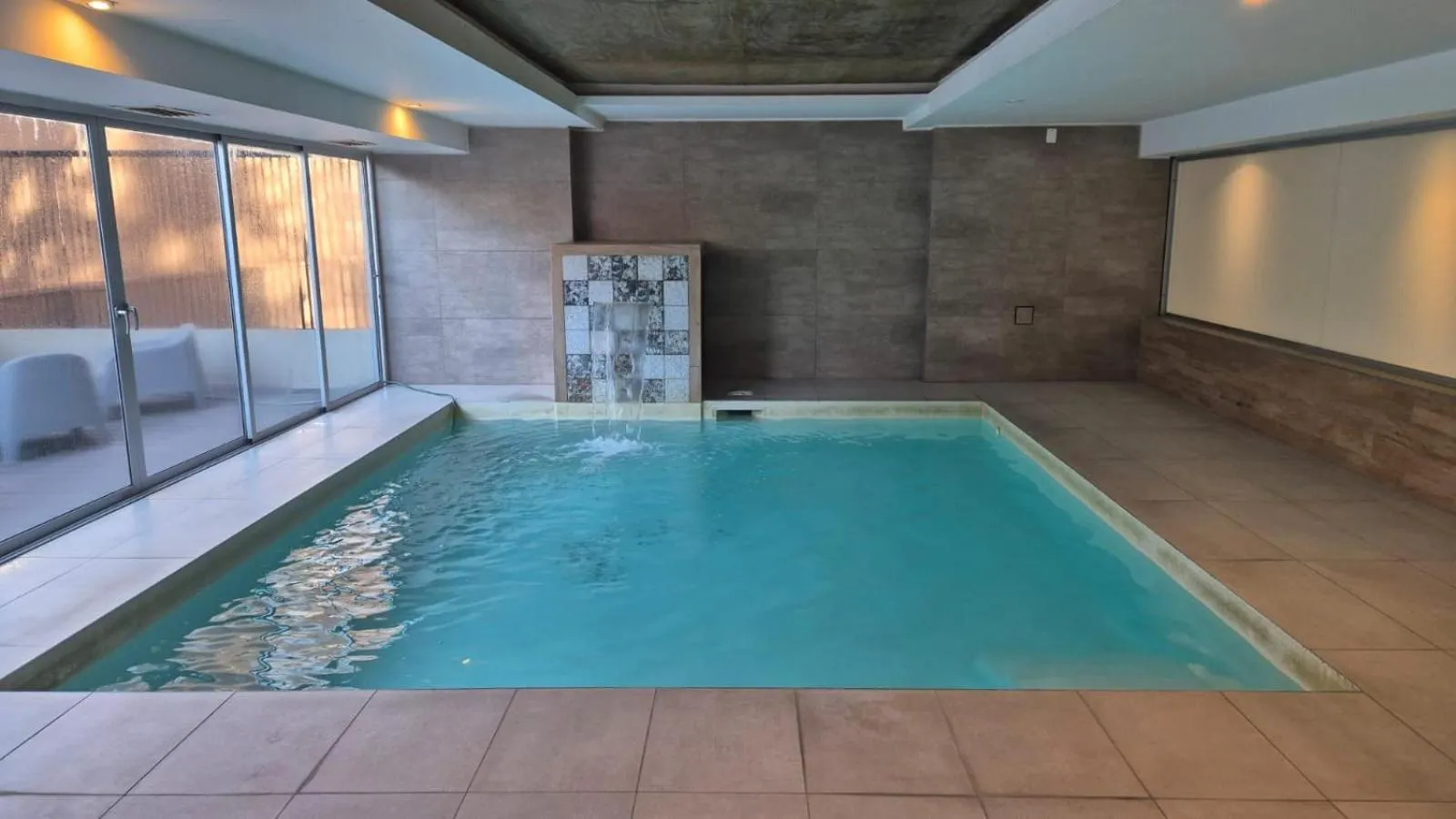 Swimming pool in Gran Hotel Dakar