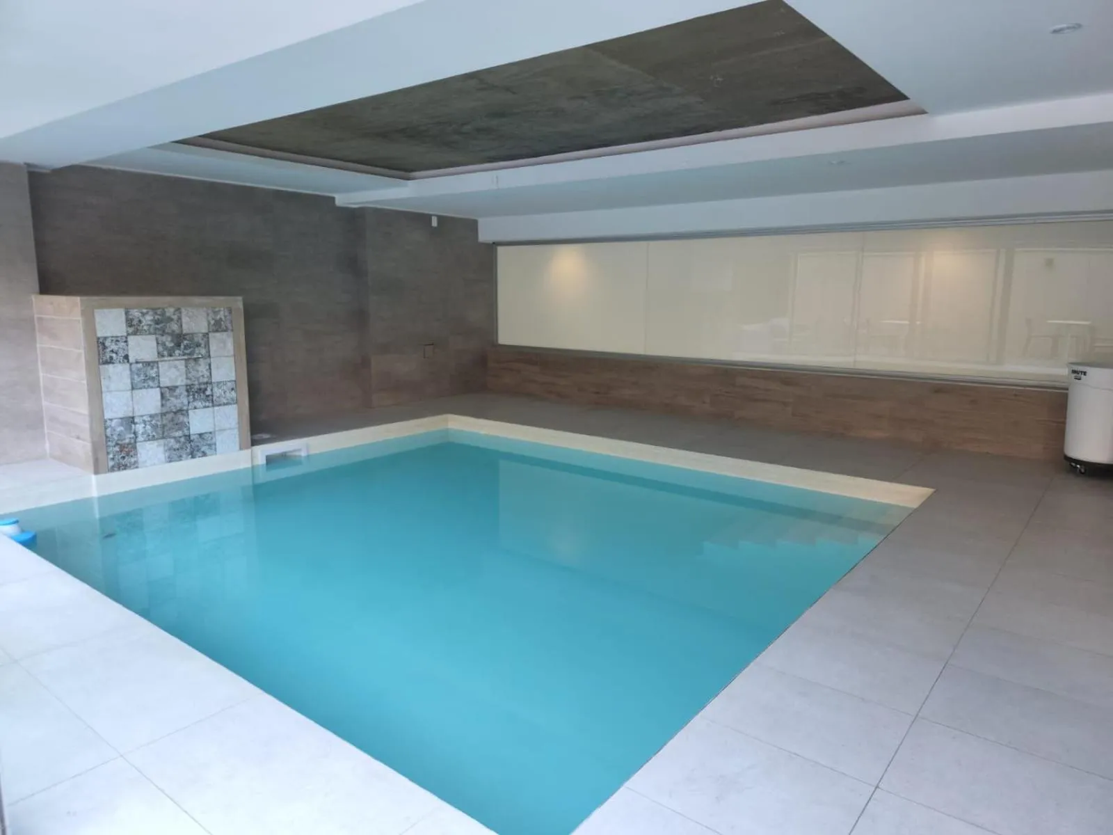 Swimming pool in Gran Hotel Dakar