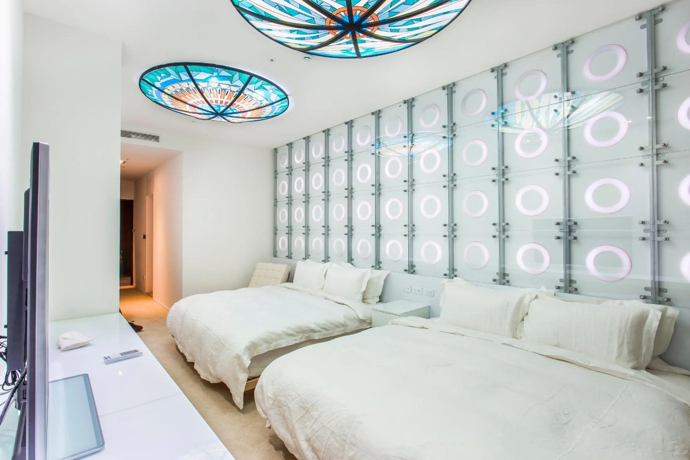 Photo of the whole room, Bed in The Tree House