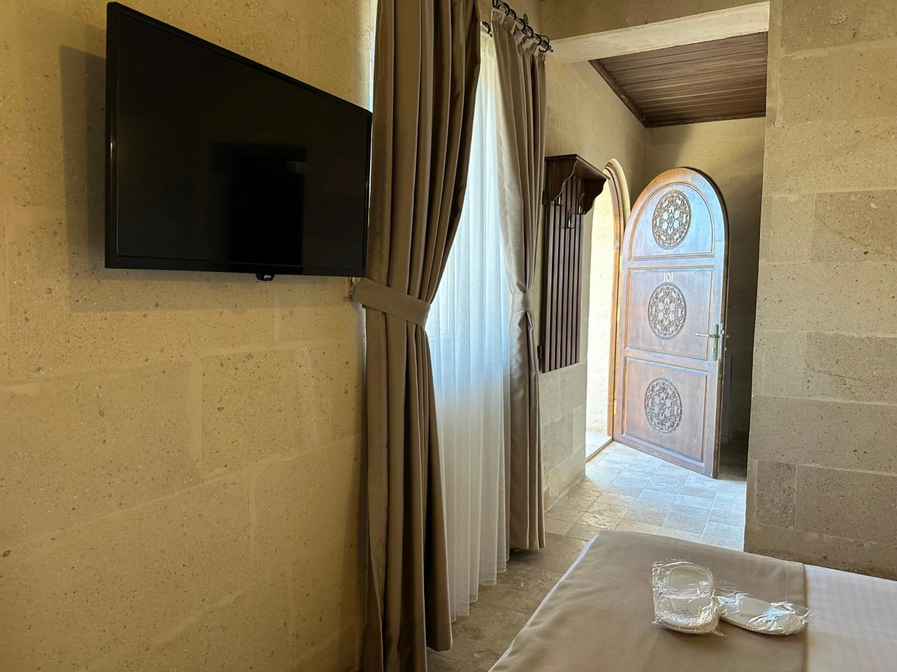 TV and multimedia in Virtus Cappadocia Hotel Göreme