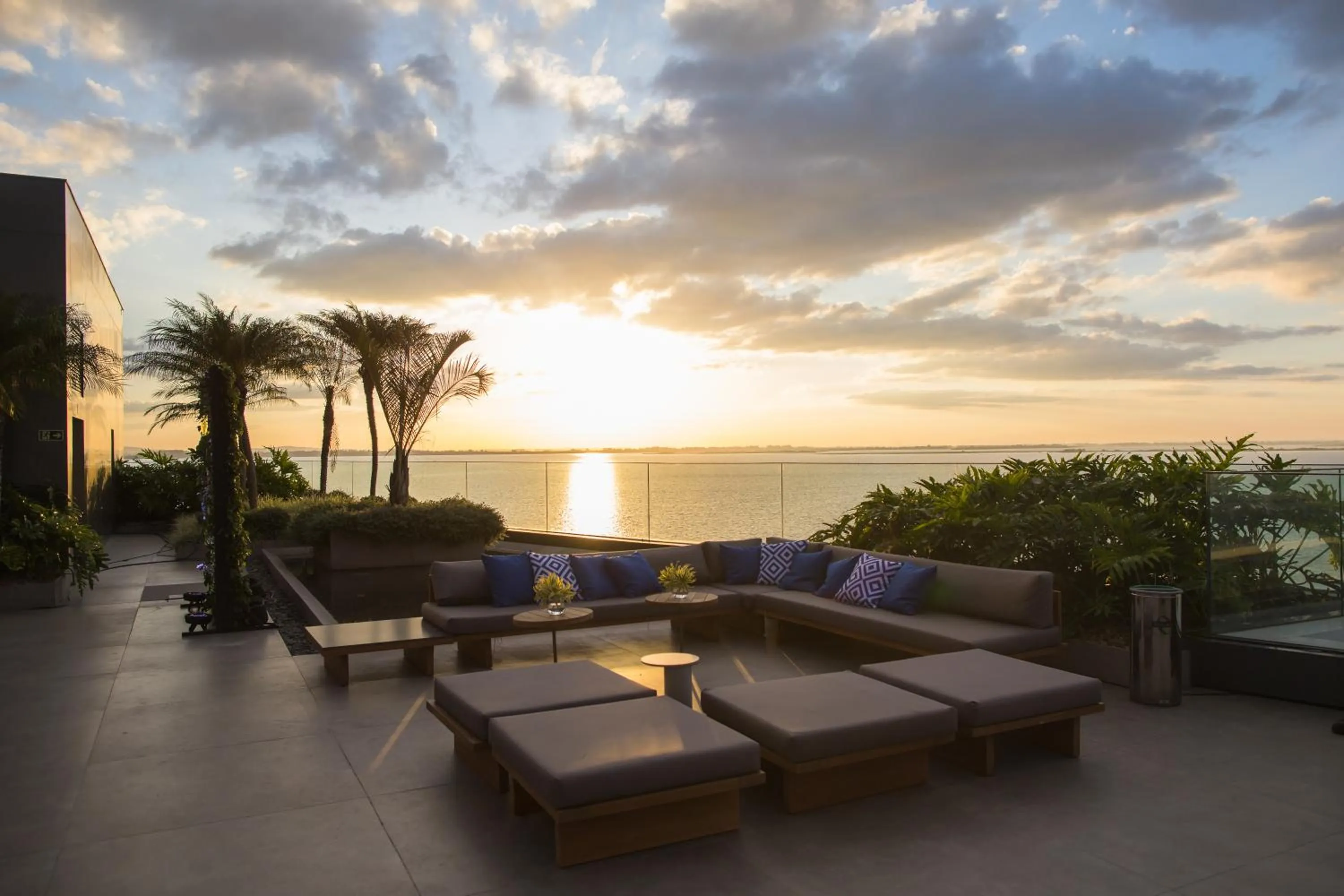 Patio in DoubleTree by Hilton Porto Alegre