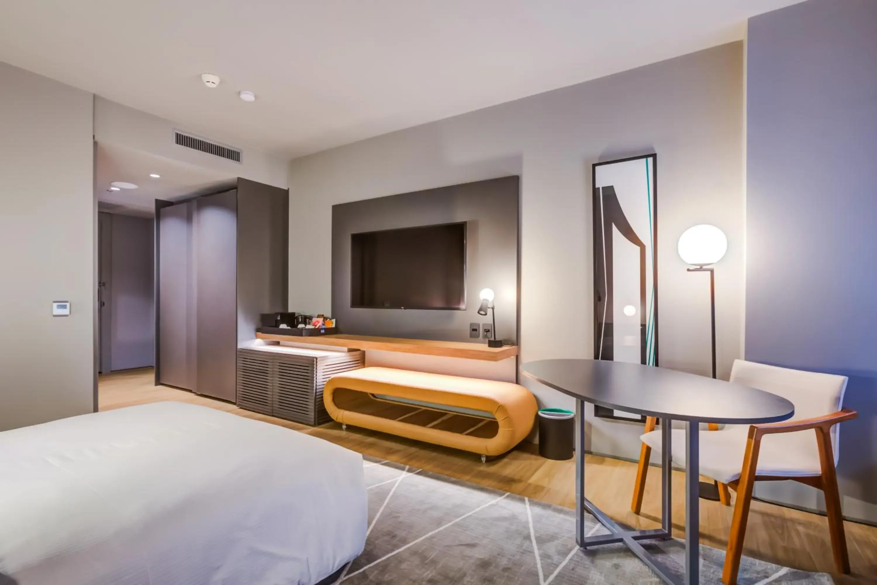 Double Room - Disability Access in DoubleTree by Hilton Porto Alegre Double Room - Disability Access in DoubleTree by Hilton Porto Alegre