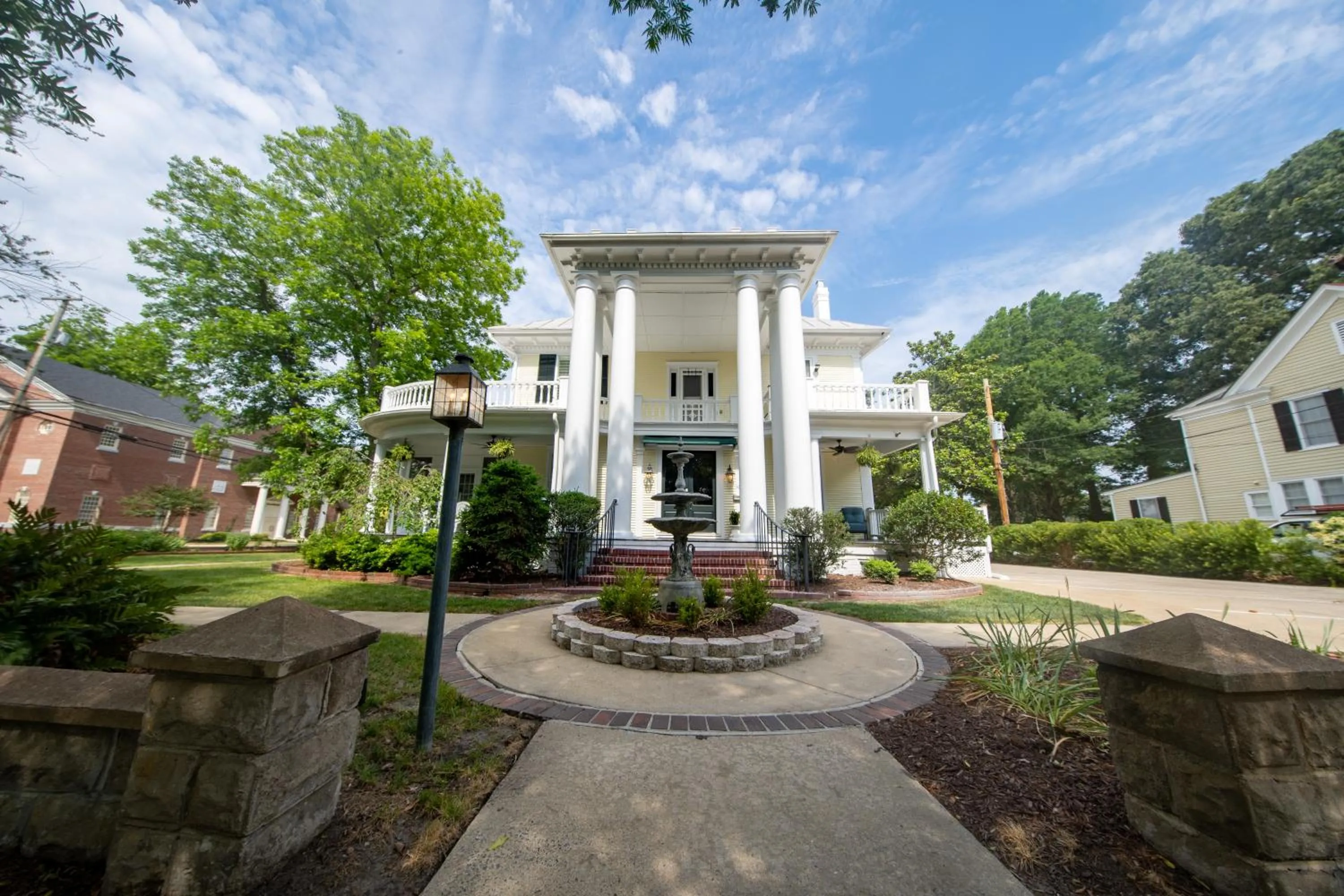 Property building in The Edenton Collection-The Granville Queen Inn