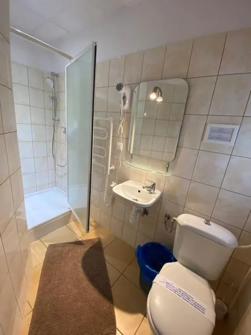 Shower in Aparthotel Maria