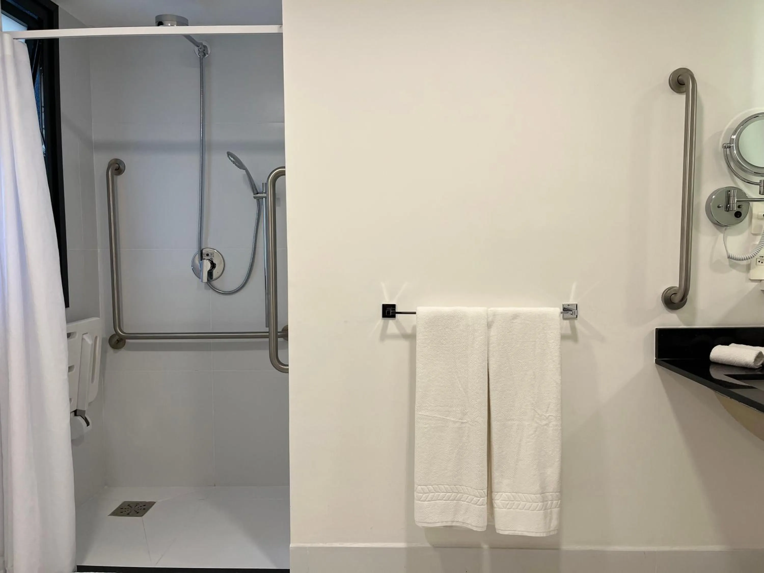 Bathroom in Park Plaza Moinhos Porto Alegre