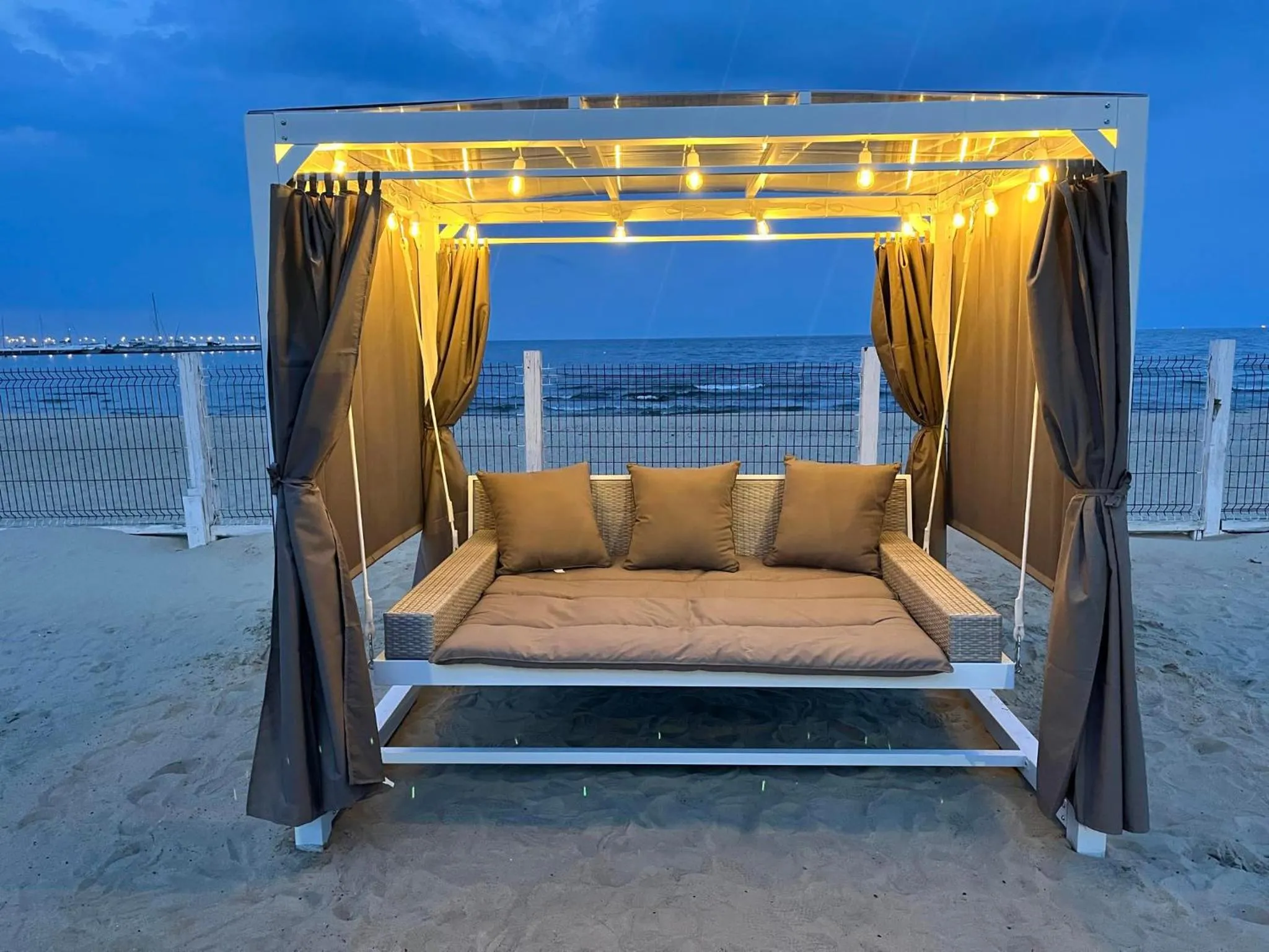 Seating area in Hotel Zhong Hua