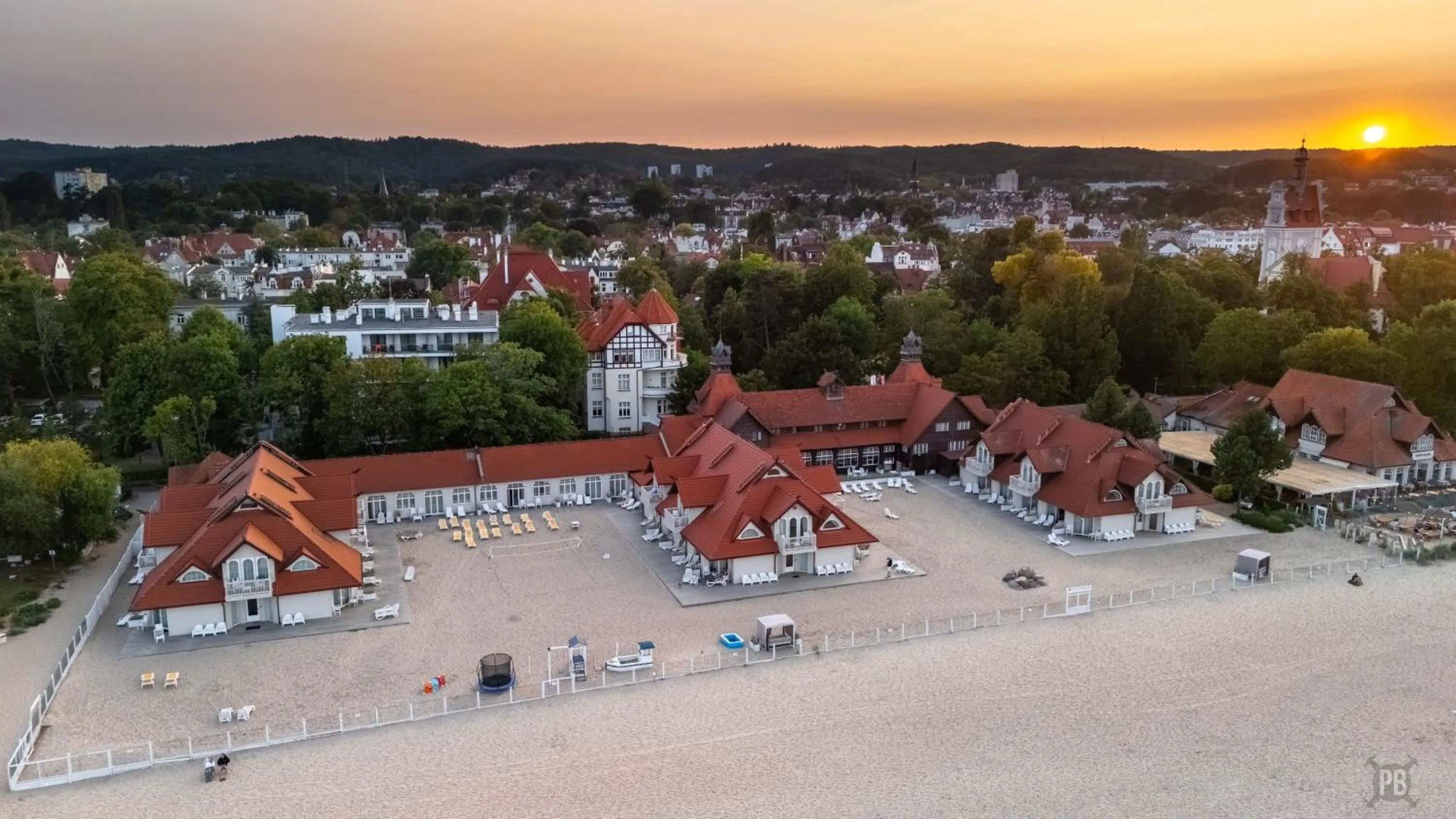 Property building in Hotel Zhong Hua