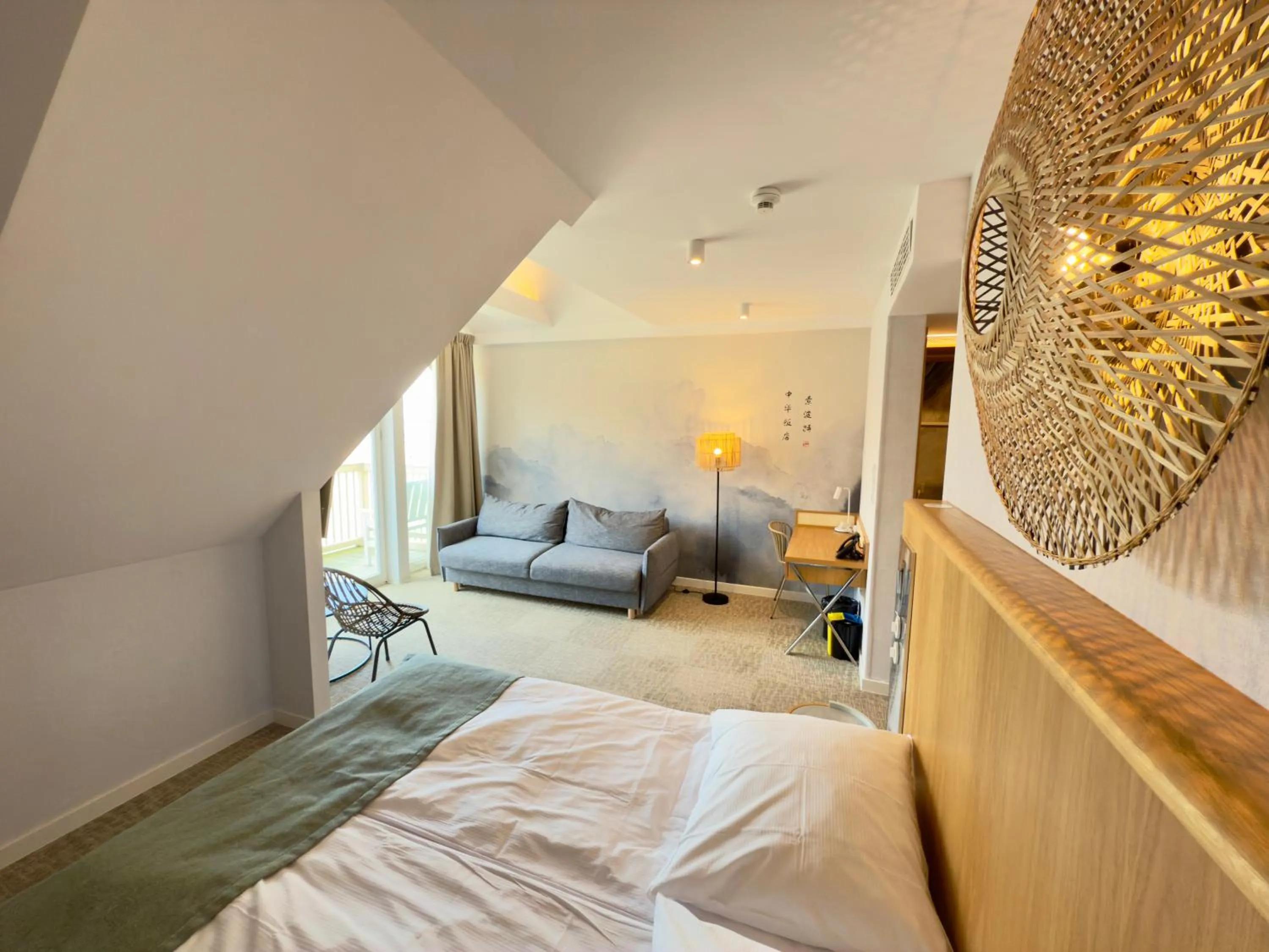 Bed in Hotel Zhong Hua