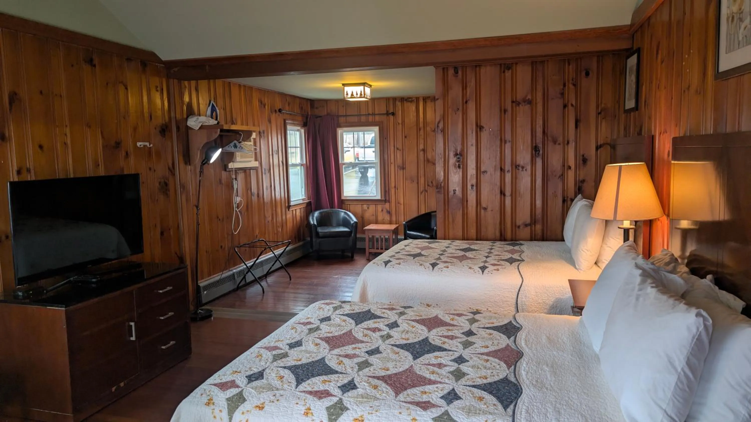 Bed in New Hope Lodge