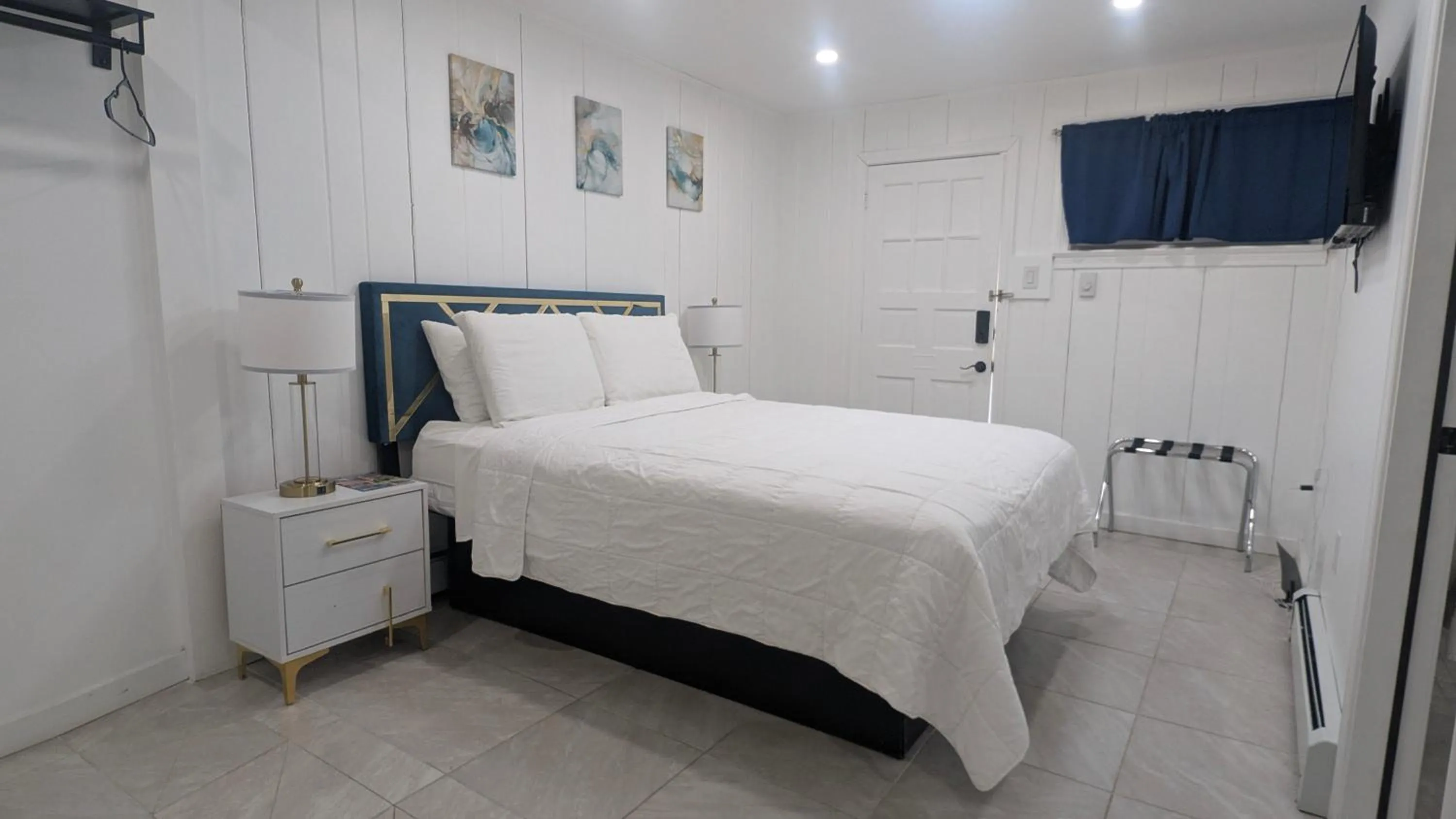 Bed in New Hope Lodge