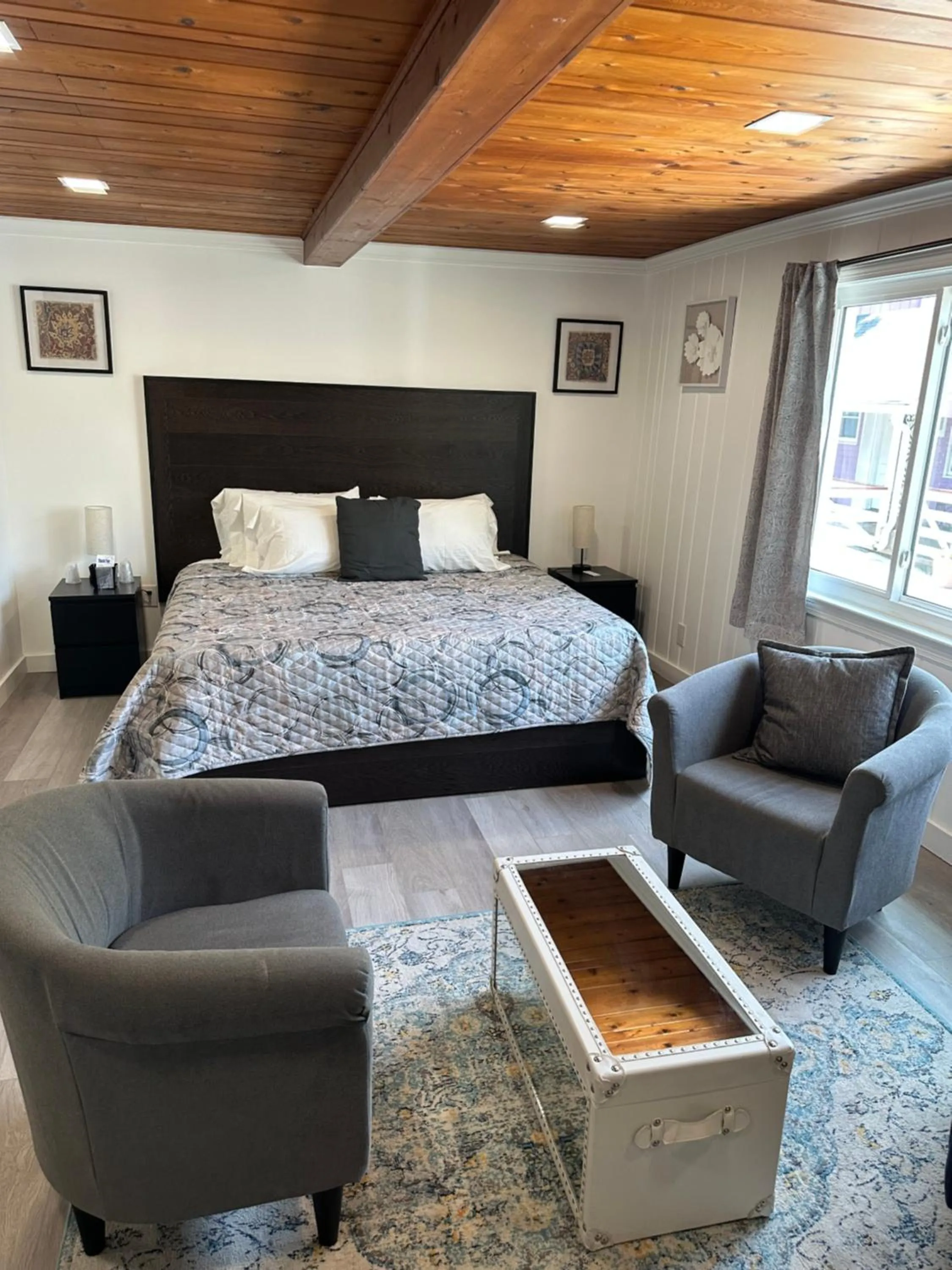 Bed in New Hope Lodge