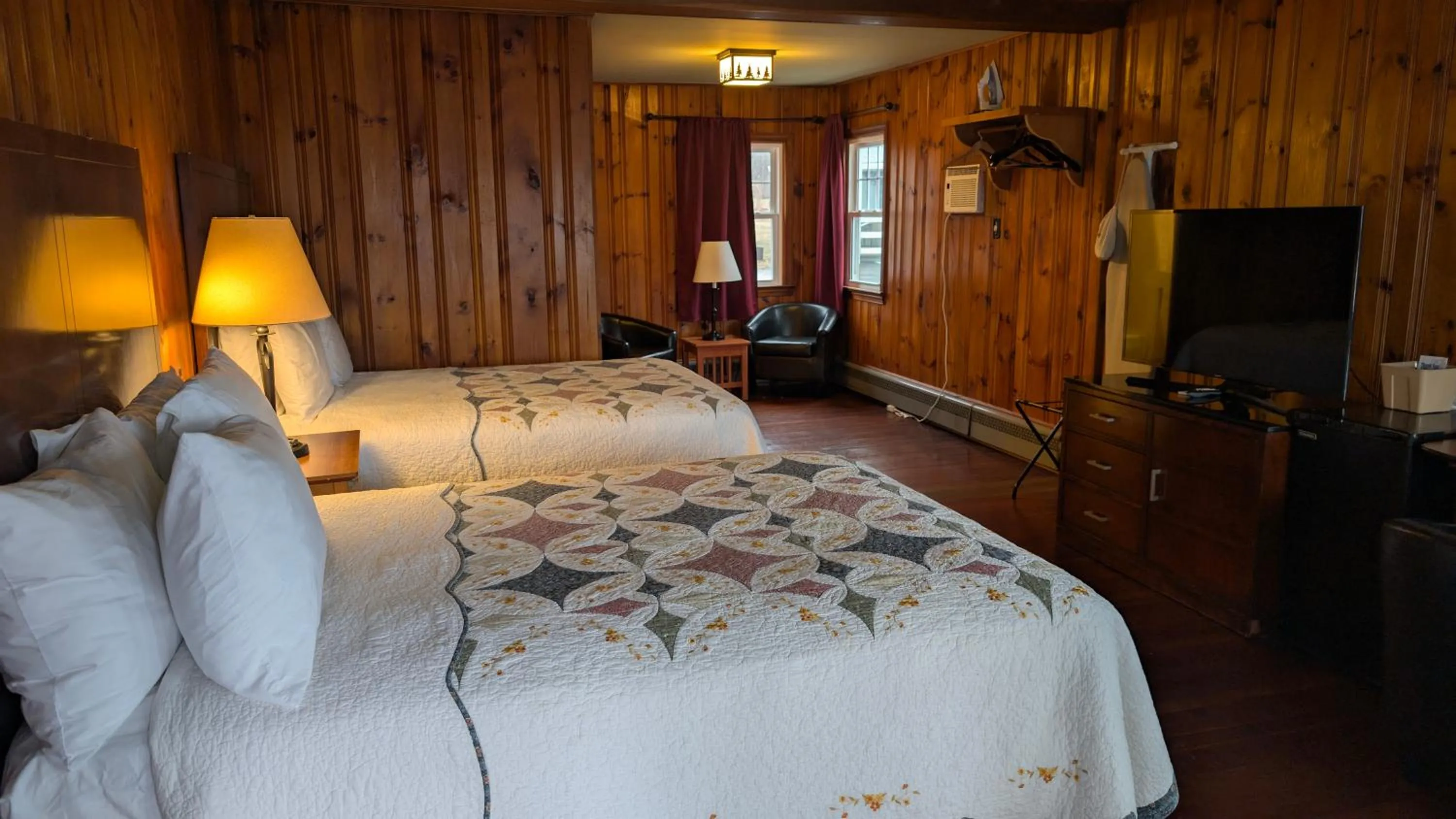 Bed in New Hope Lodge