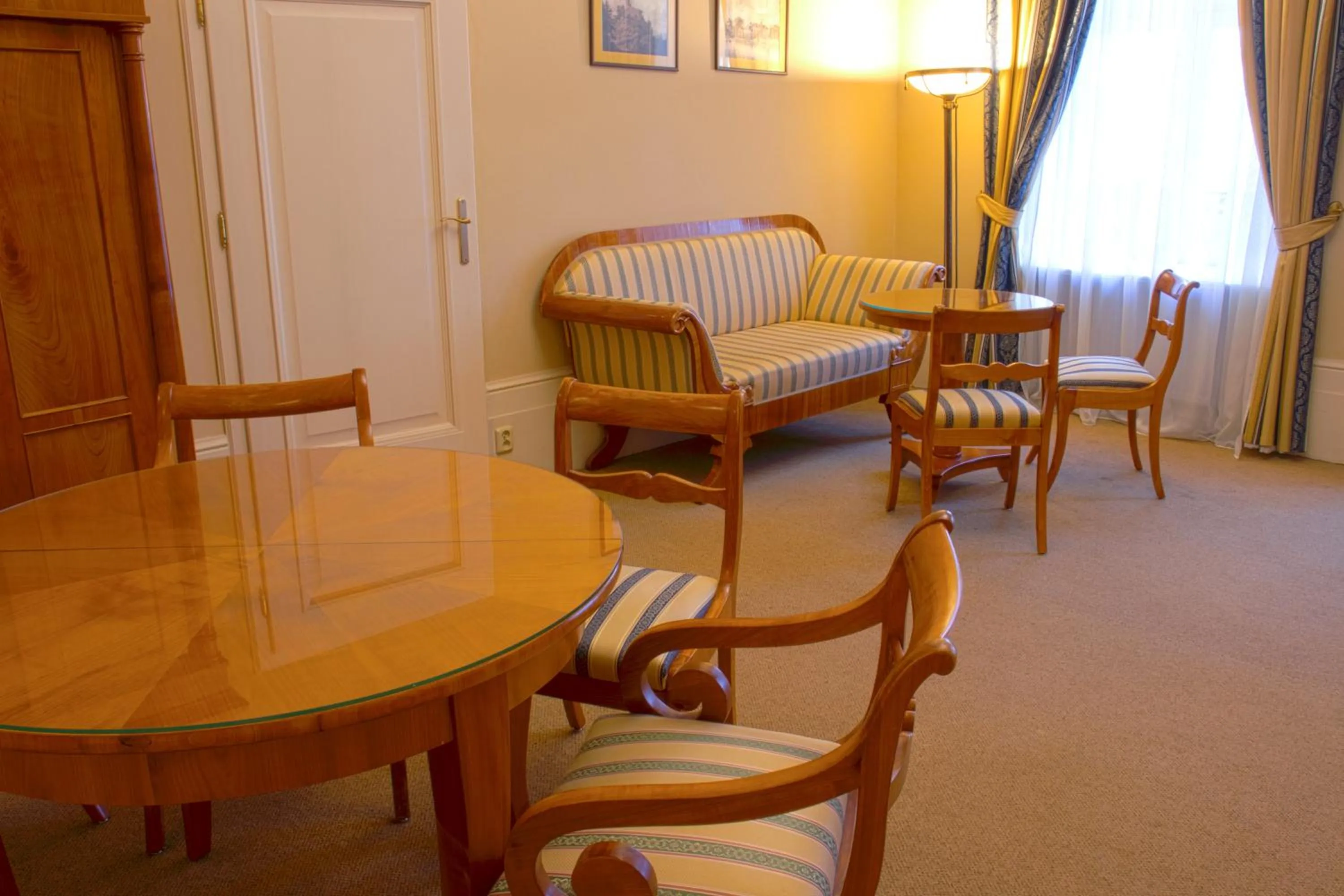 Photo of the whole room in Pałac Paulinum