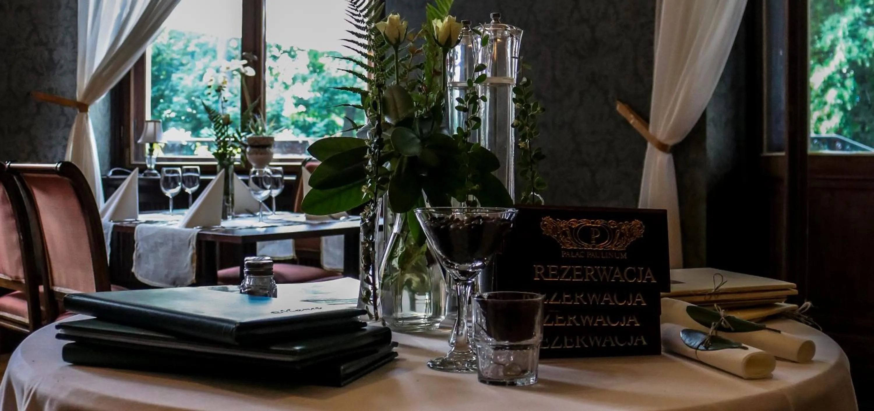 Restaurant/places to eat in Pałac Paulinum