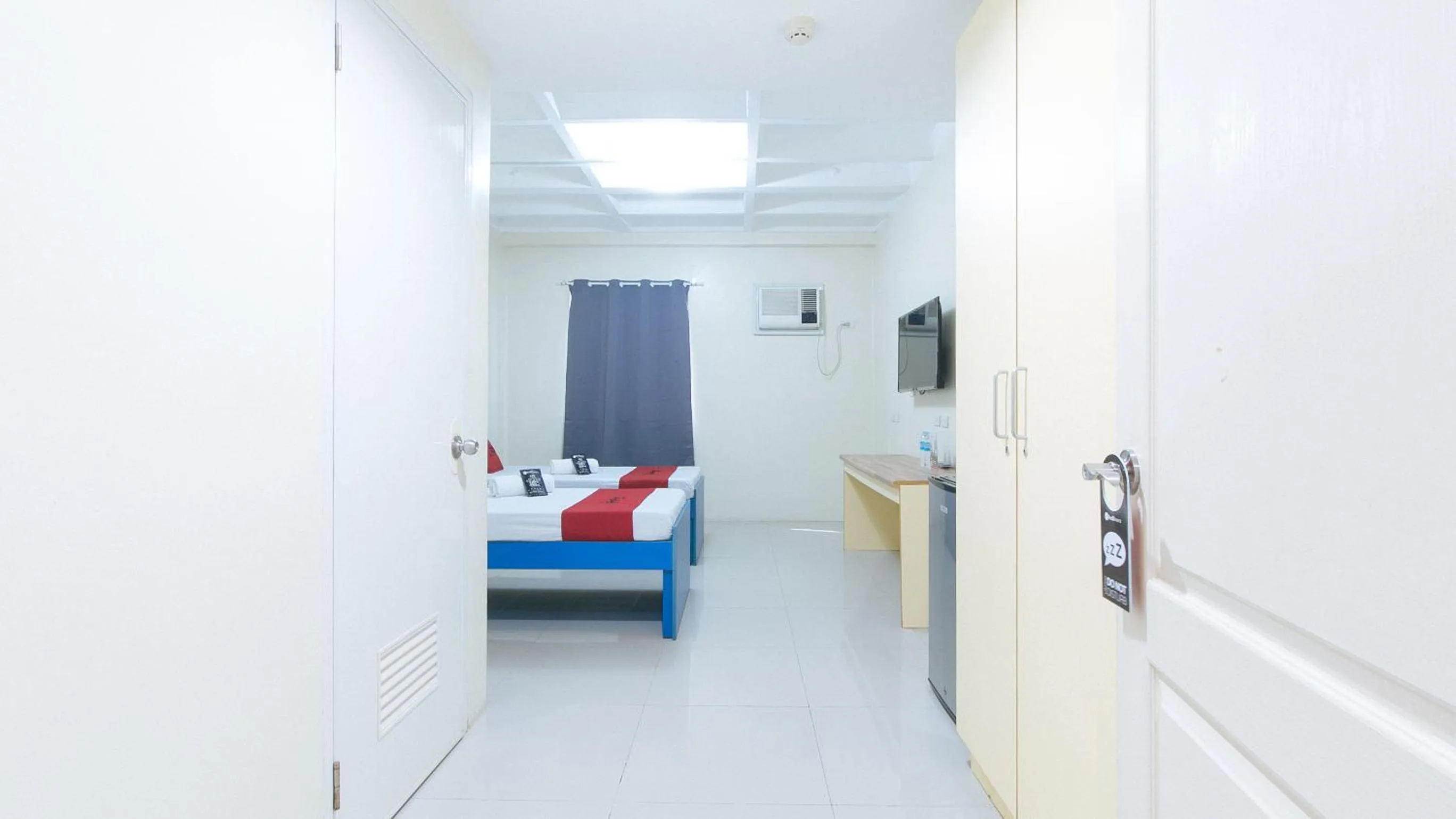 Bedroom, Bed in RedDoorz @ Insular Square Mandaue City