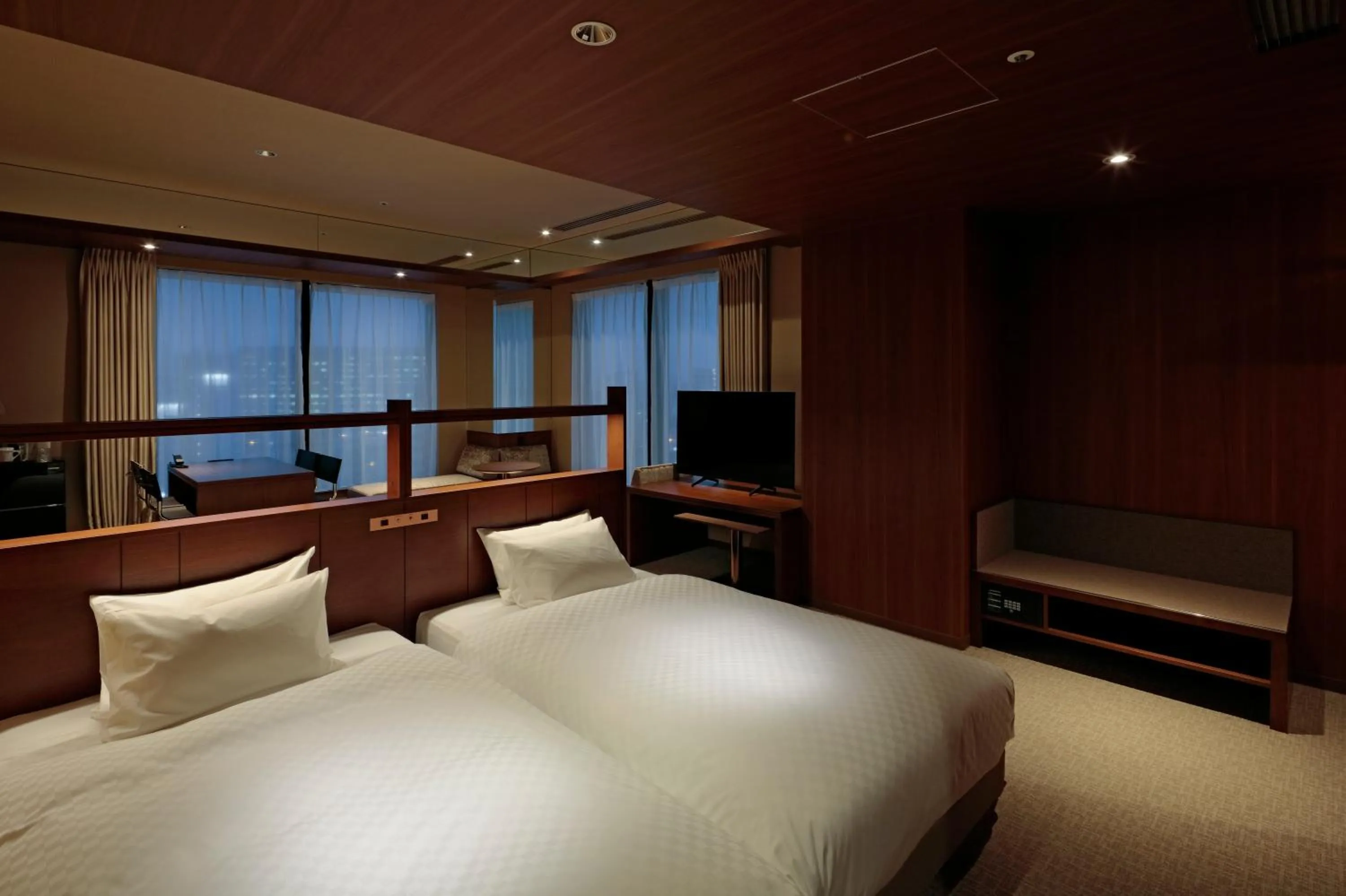 Photo of the whole room, Bed in Candeo Hotels Kumamoto Shinshigai