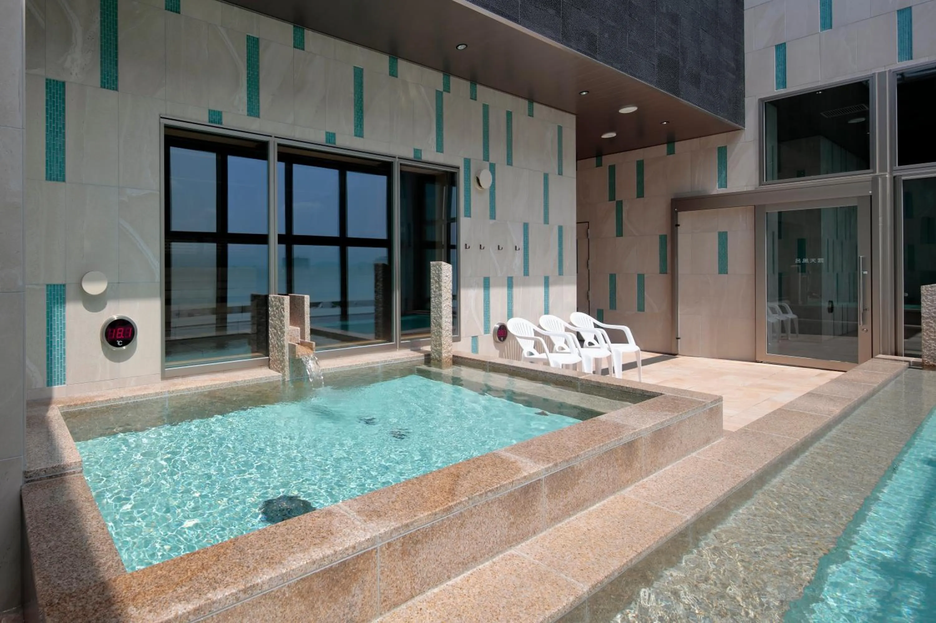 Open Air Bath in Candeo Hotels Kumamoto Shinshigai