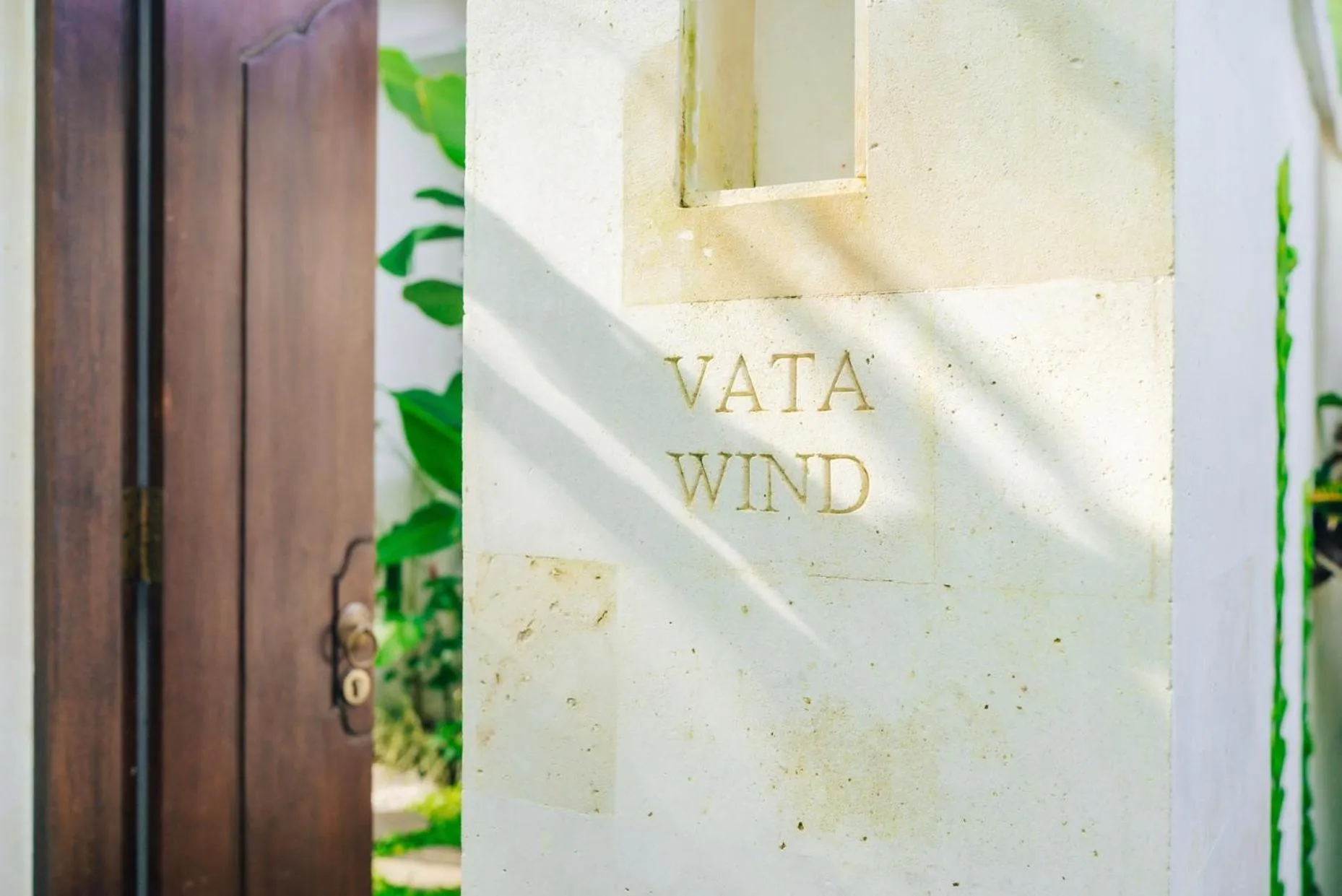 Logo/Certificate/Sign in Uma Kalai