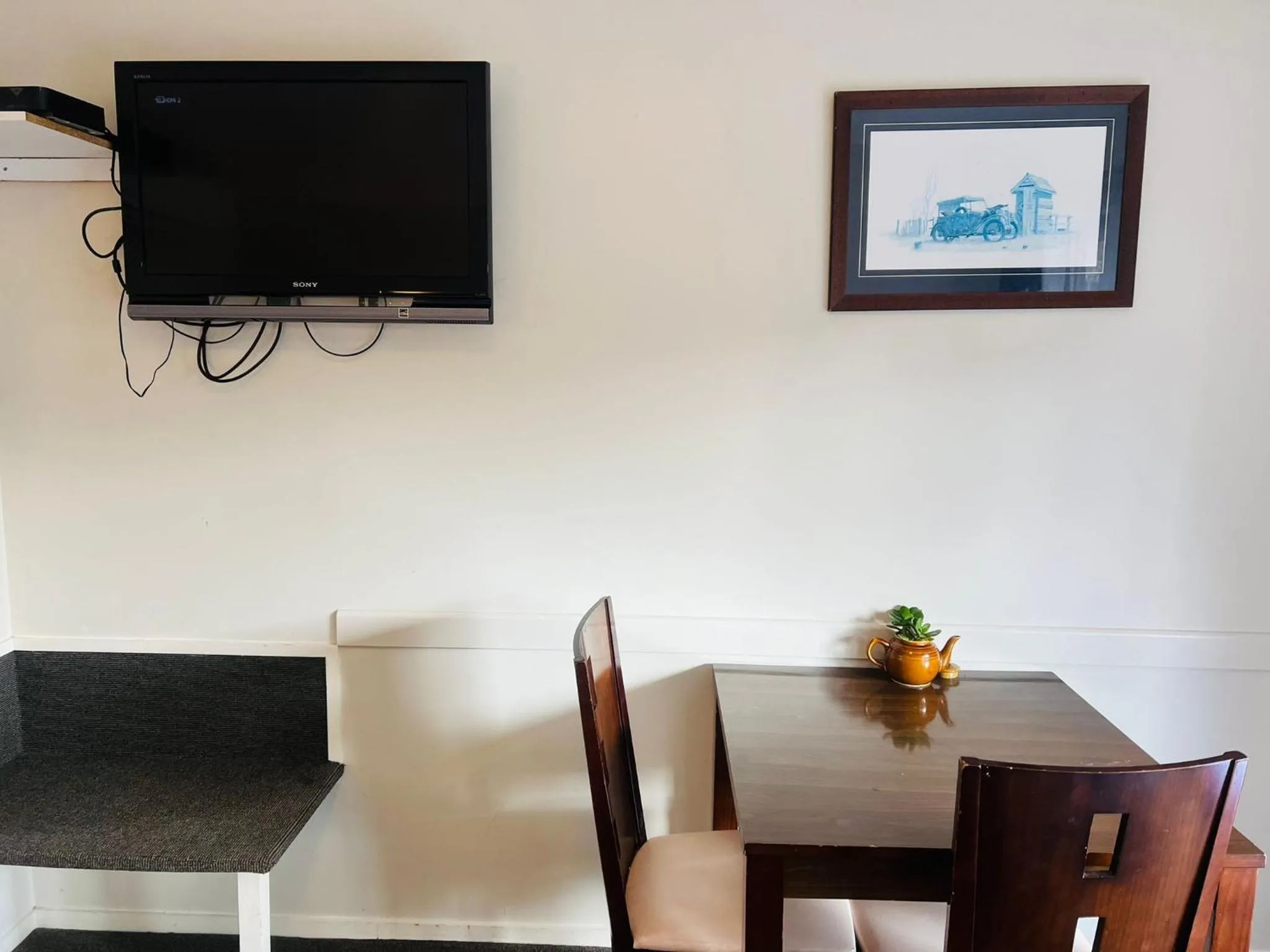 TV and multimedia in Monument Motor Lodge Papakura