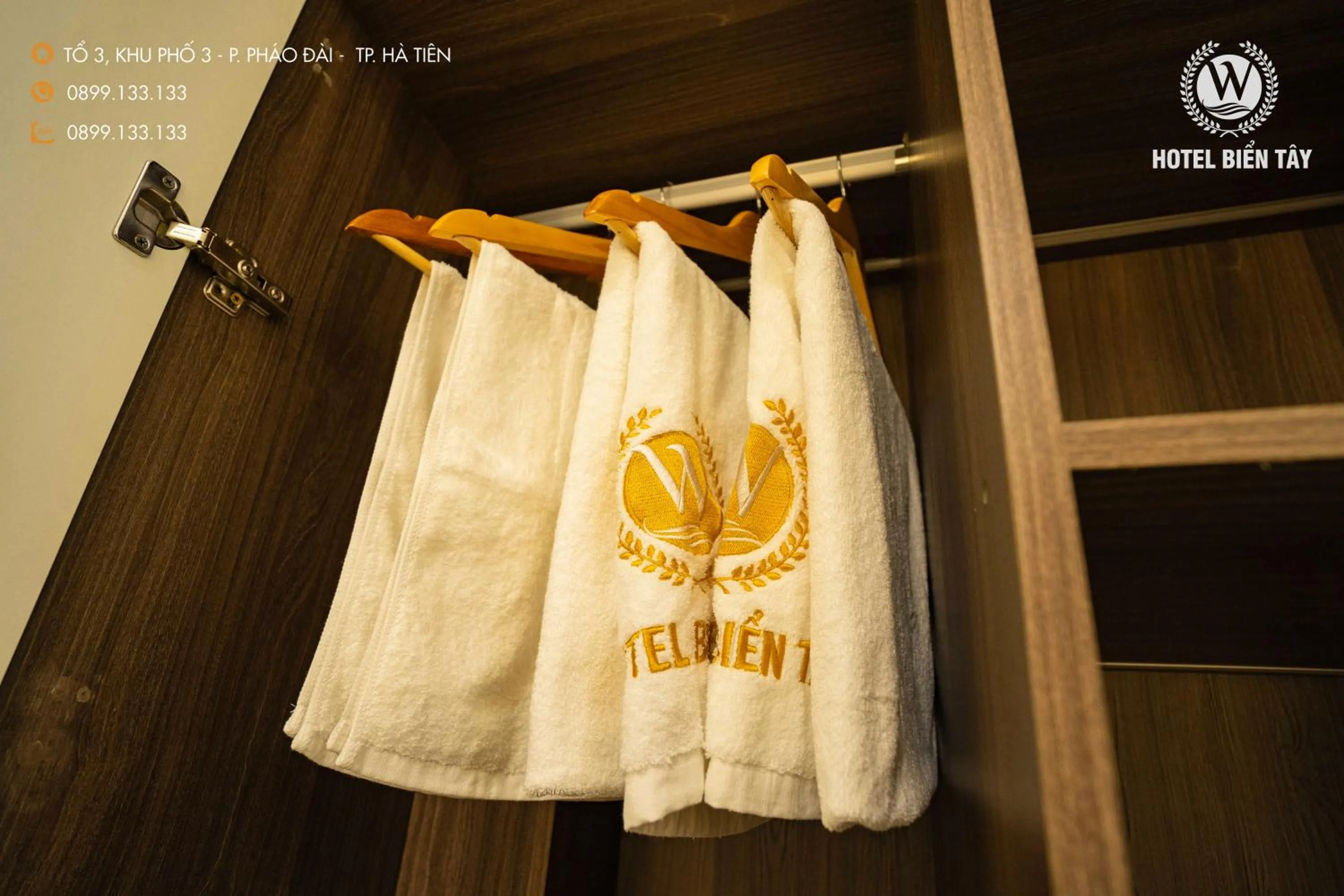 KHÁCH SẠN BIỂN TÂY