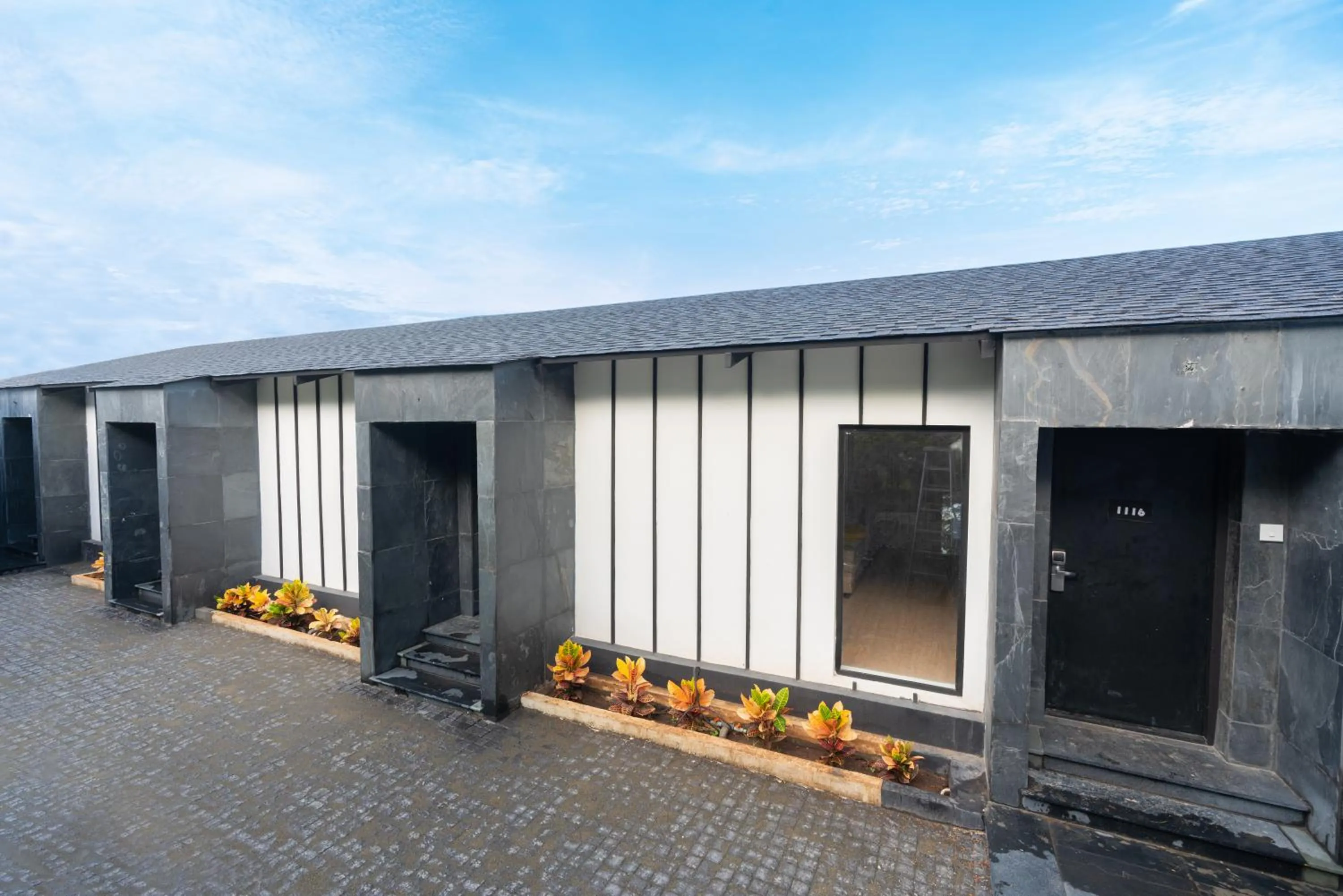 Property building in DARZA LUXURY RESORTs