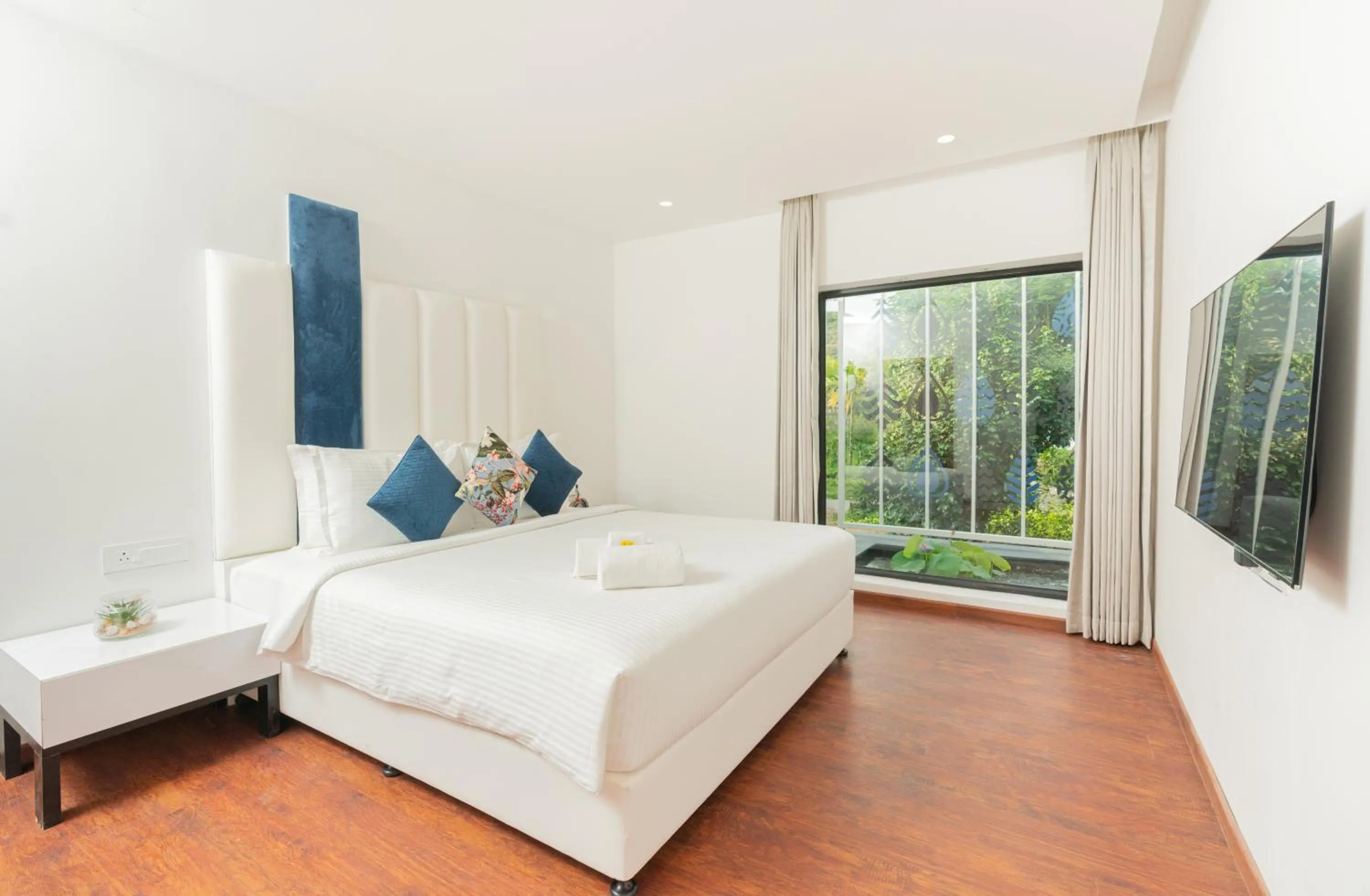 Bedroom, Bed in DARZA LUXURY RESORTs