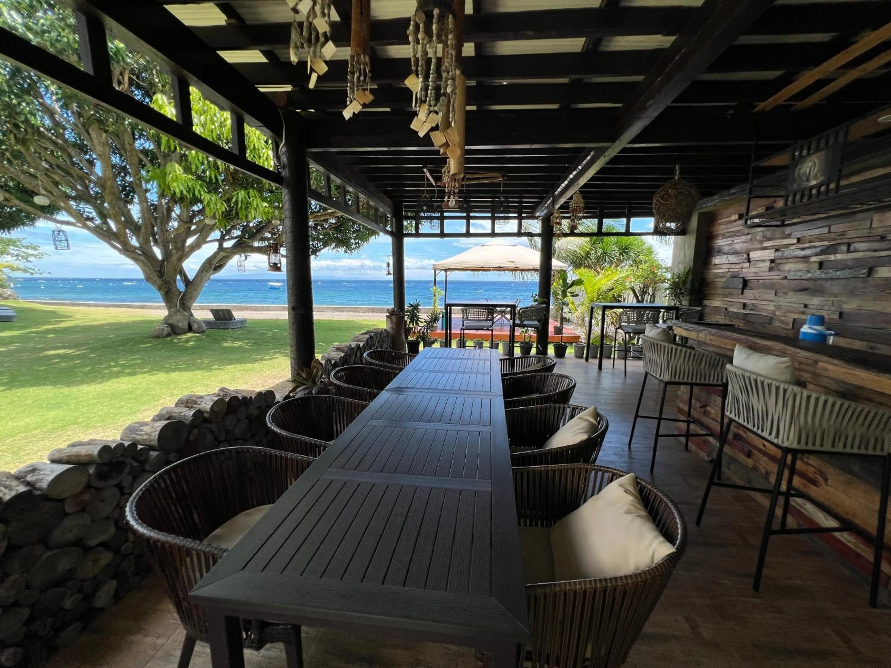 Restaurant/places to eat in Infinity Diving Resort and Residences