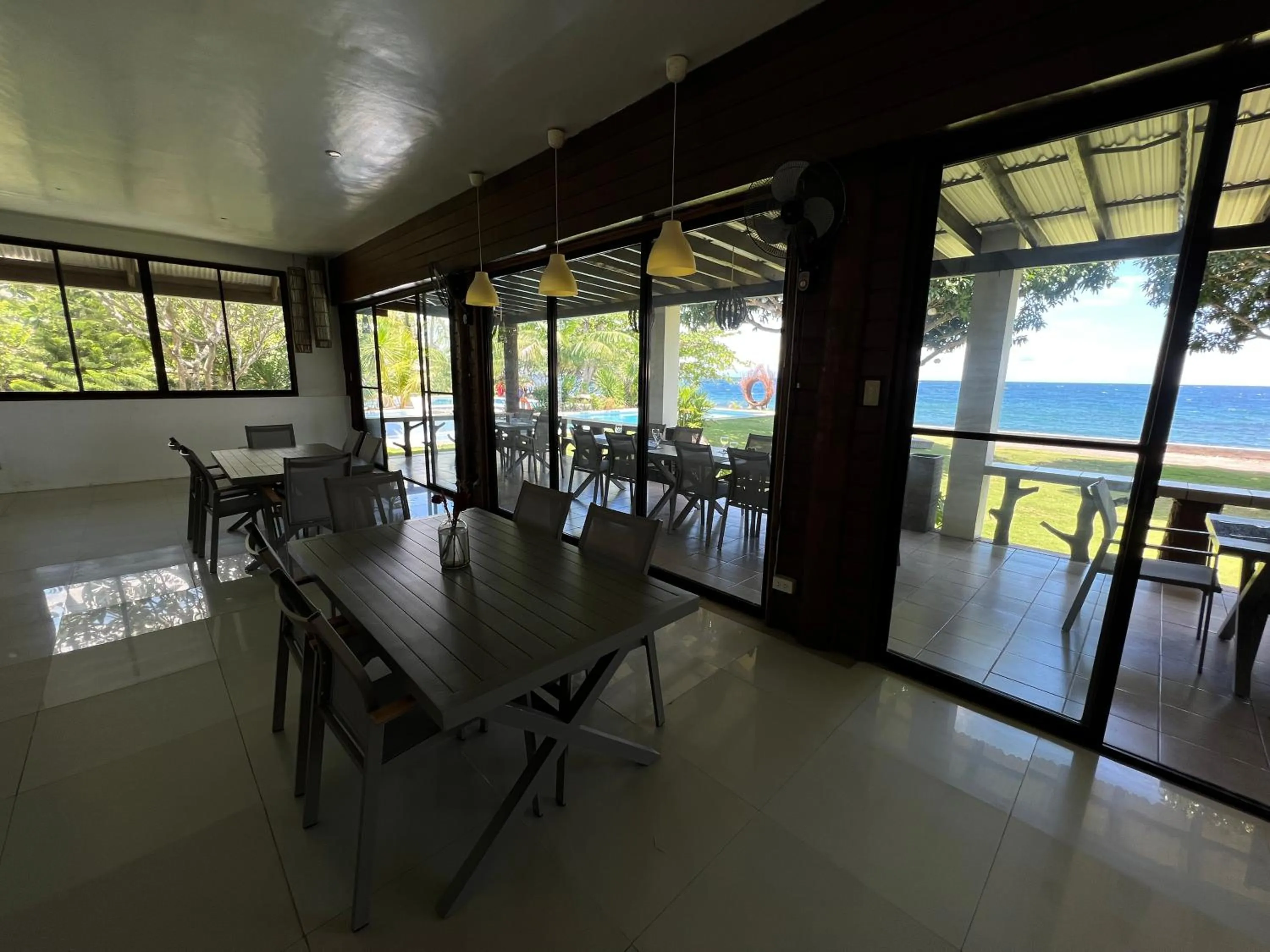 Restaurant/places to eat in Infinity Diving Resort and Residences