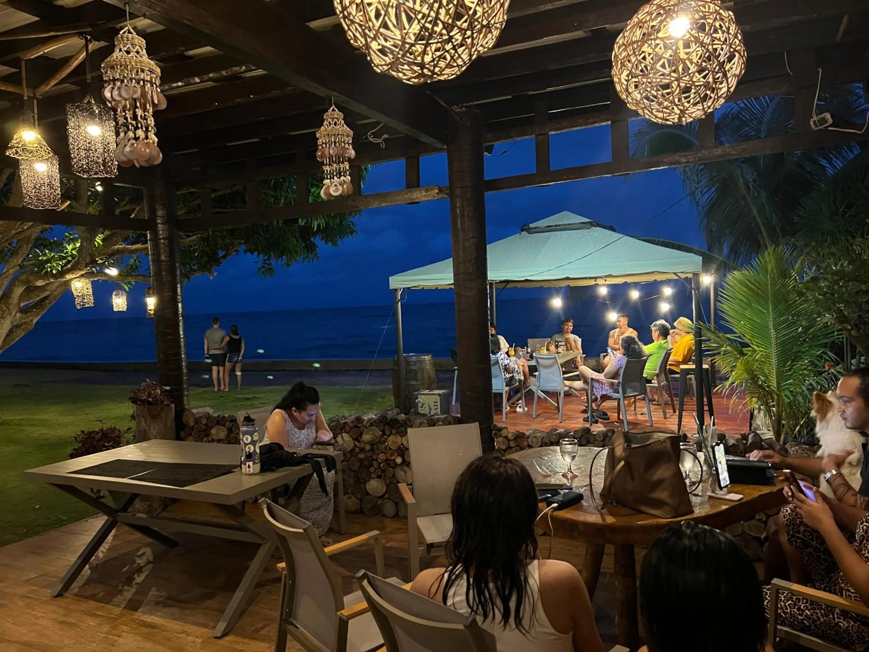 Lounge or bar in Infinity Diving Resort and Residences