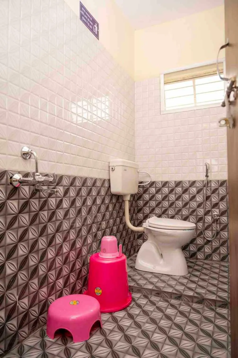 Bathroom in Hotel O POP Hotel Blue Star