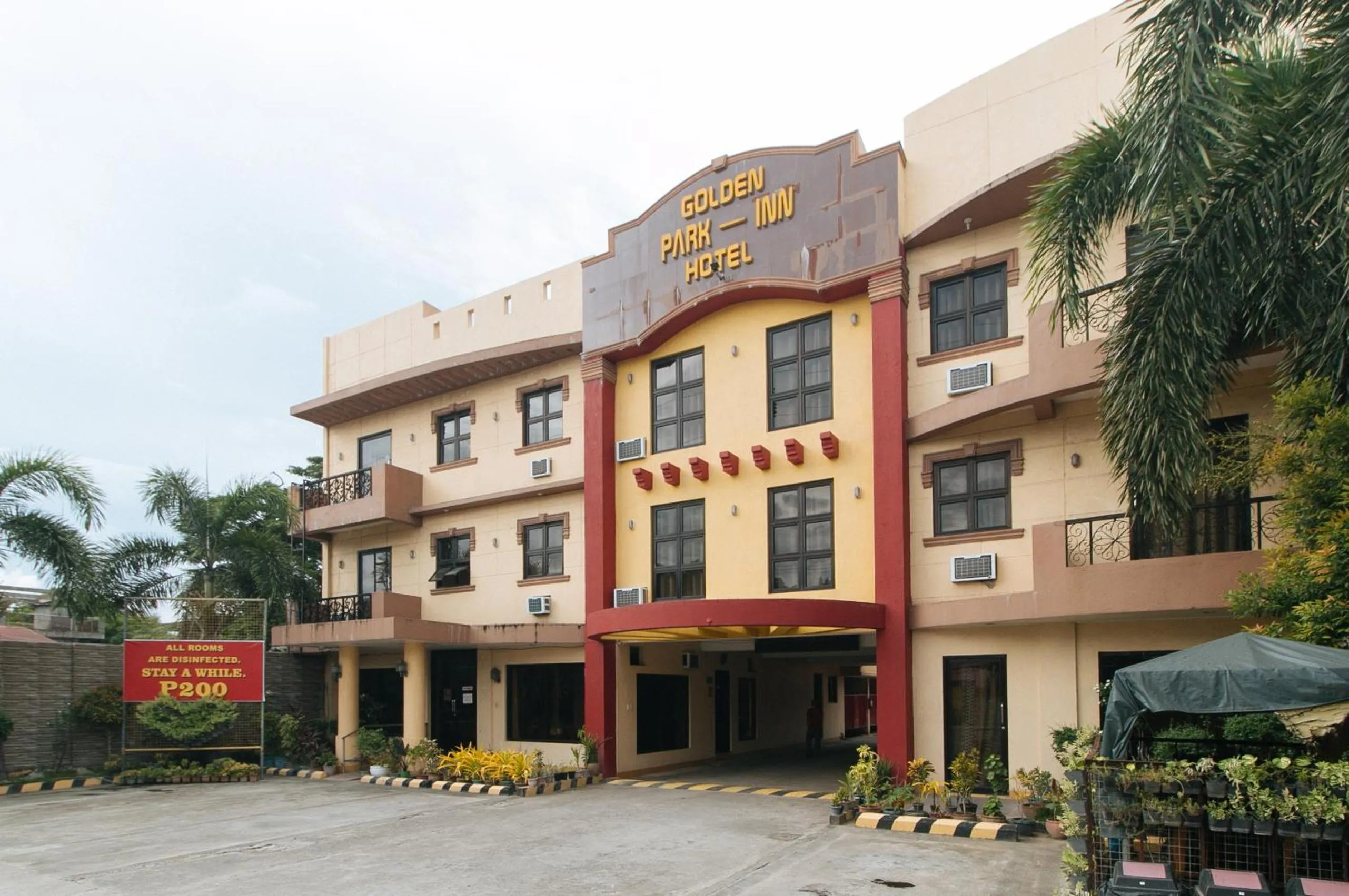 Property building in RedDoorz @ Golden Park Inn La Union