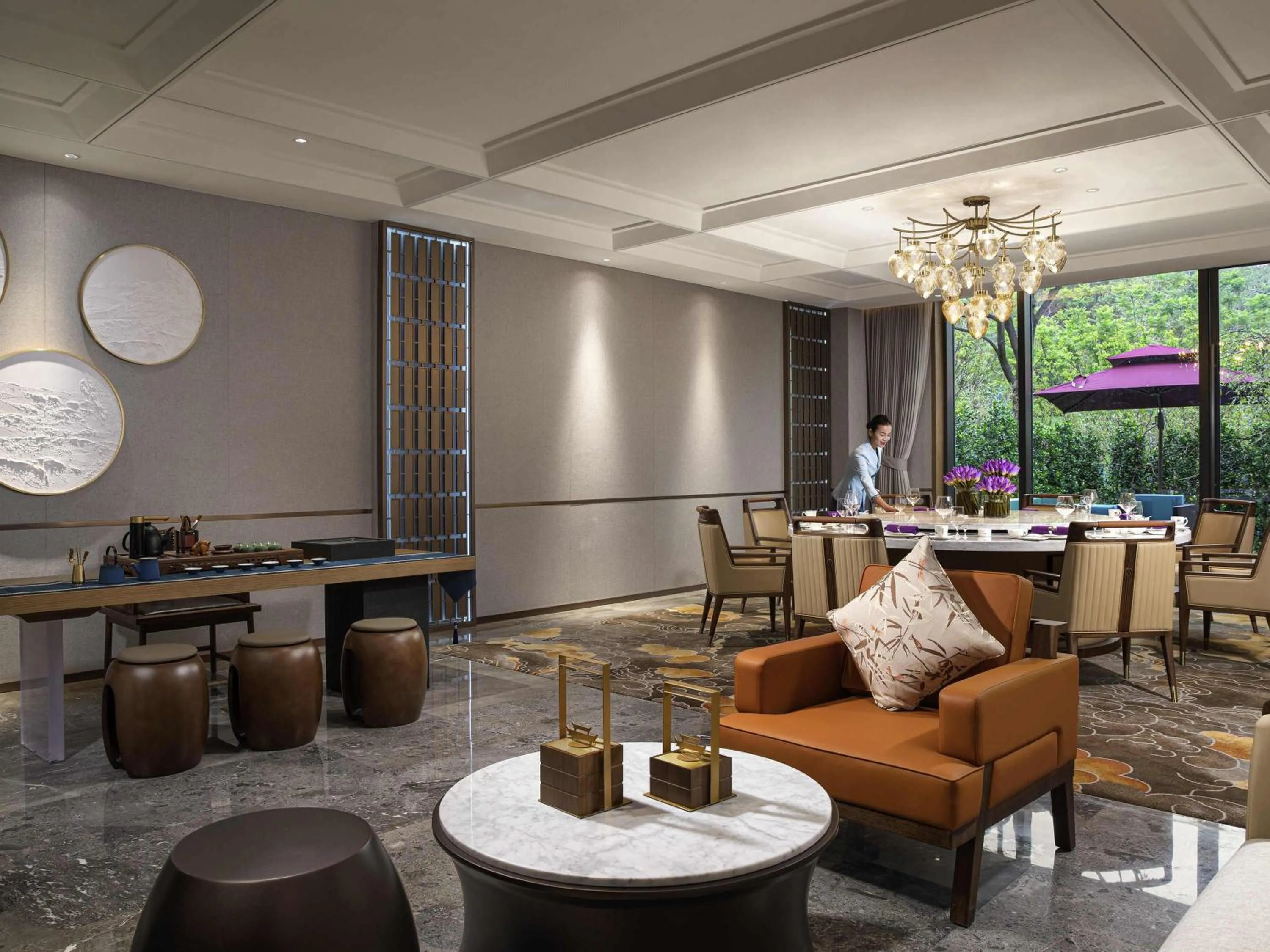 Restaurant/places to eat in Pullman Yuxi