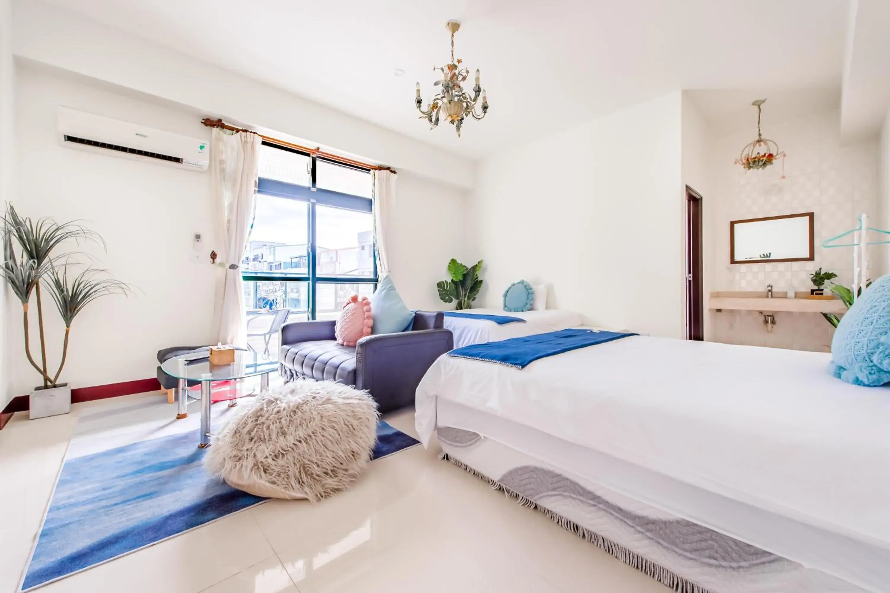 Twin Room with Balcony in Travel Road WuWu Twin Room with Balcony in Travel Road WuWu