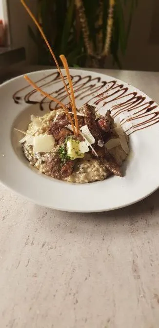 Restaurant/places to eat in Adonis Aix en Provence