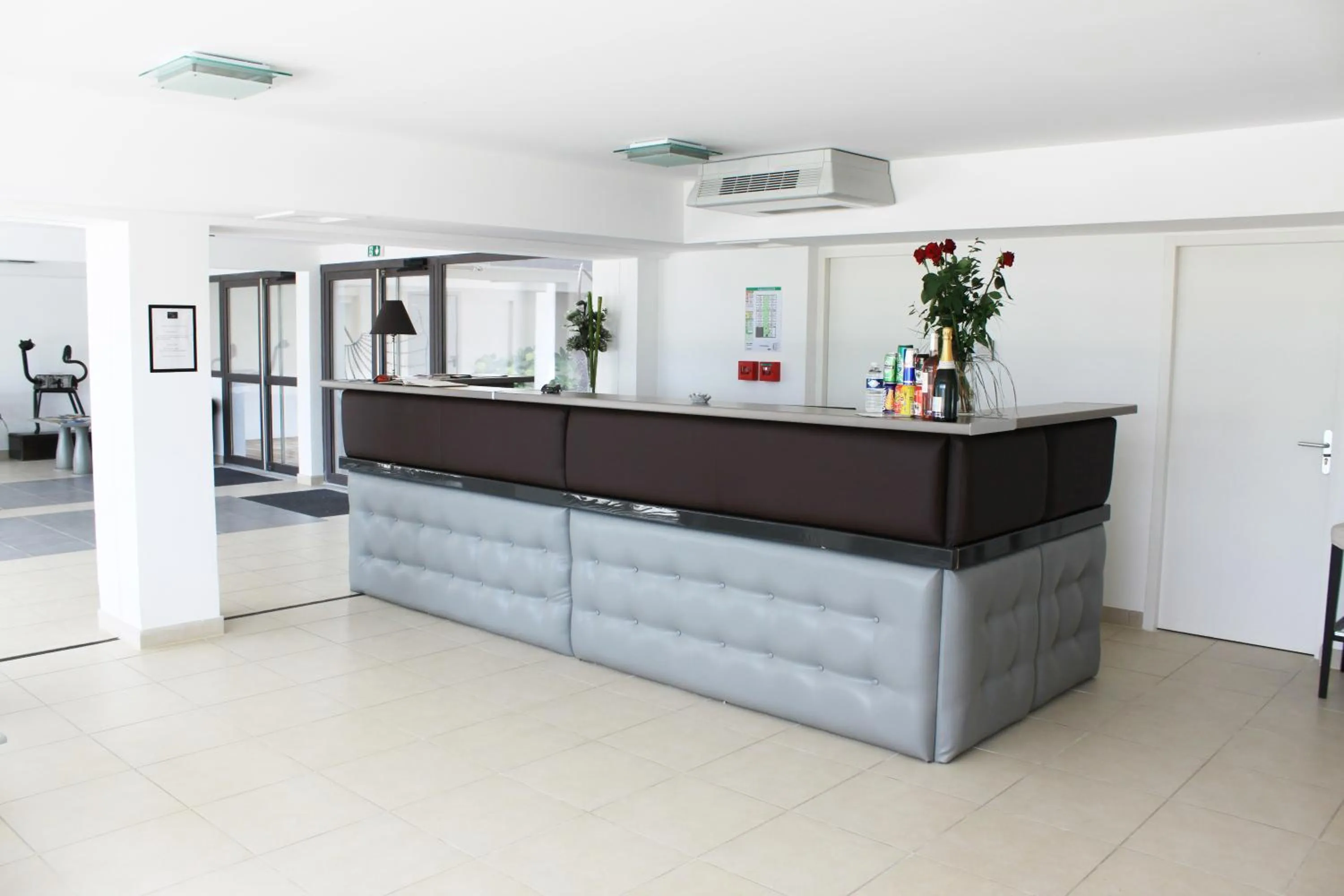Lobby or reception in Adonis Aix en Provence