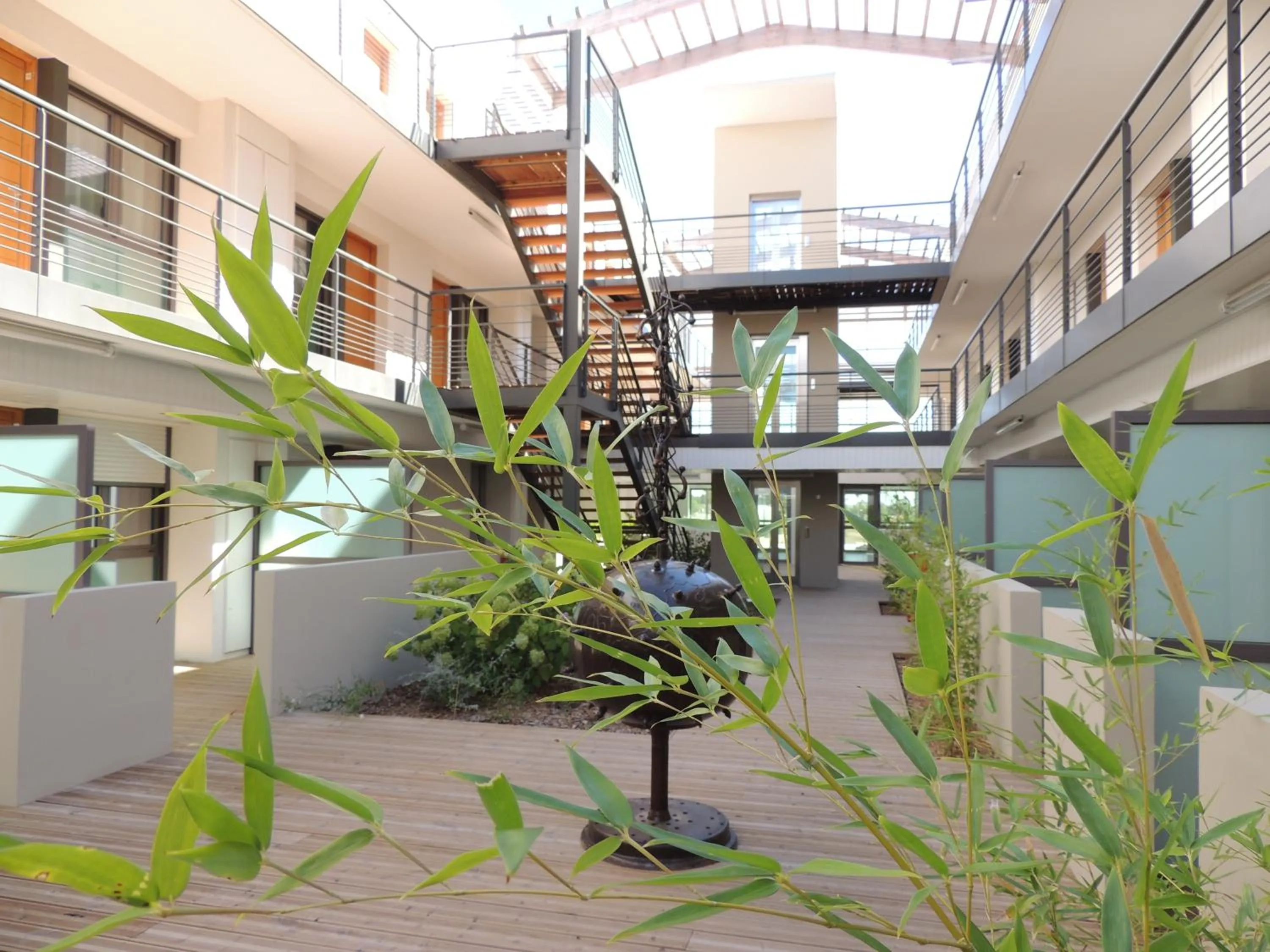 Facade/entrance in Adonis Aix en Provence
