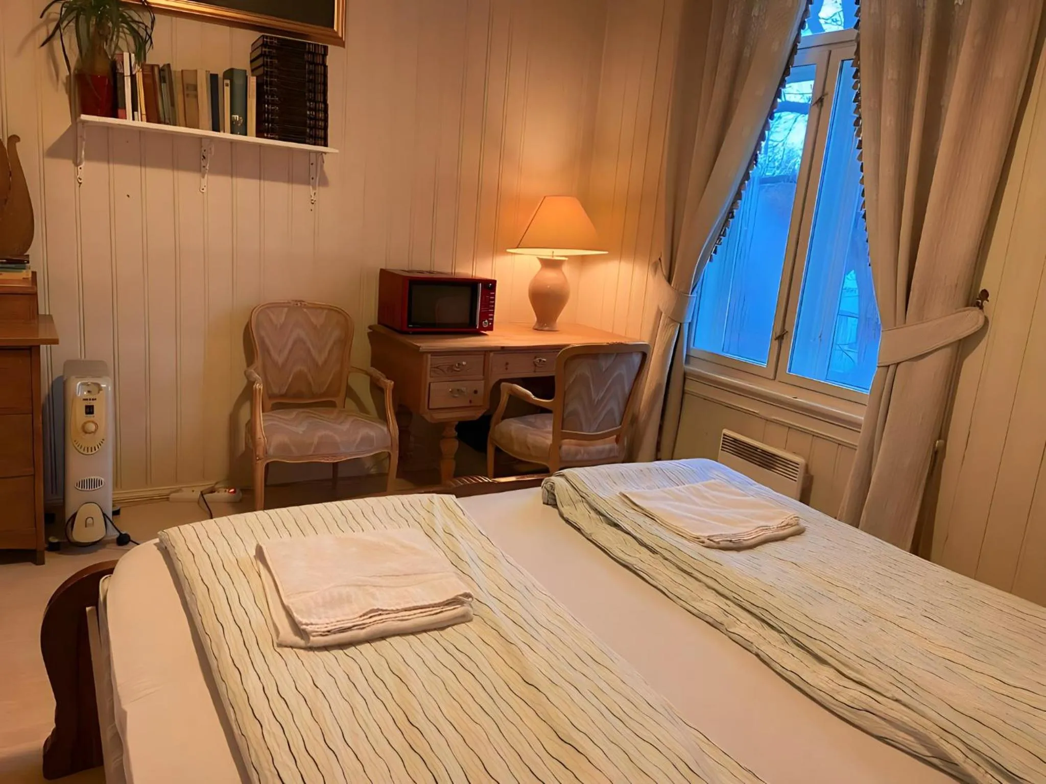 Bed in Villa Internationals