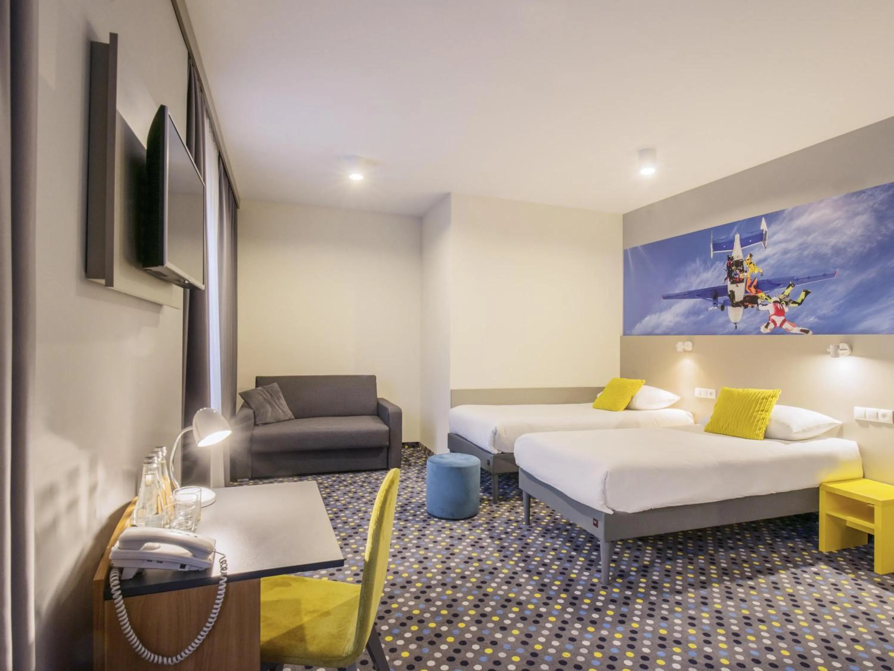 Bedroom, Bed in ibis Styles Warszawa West