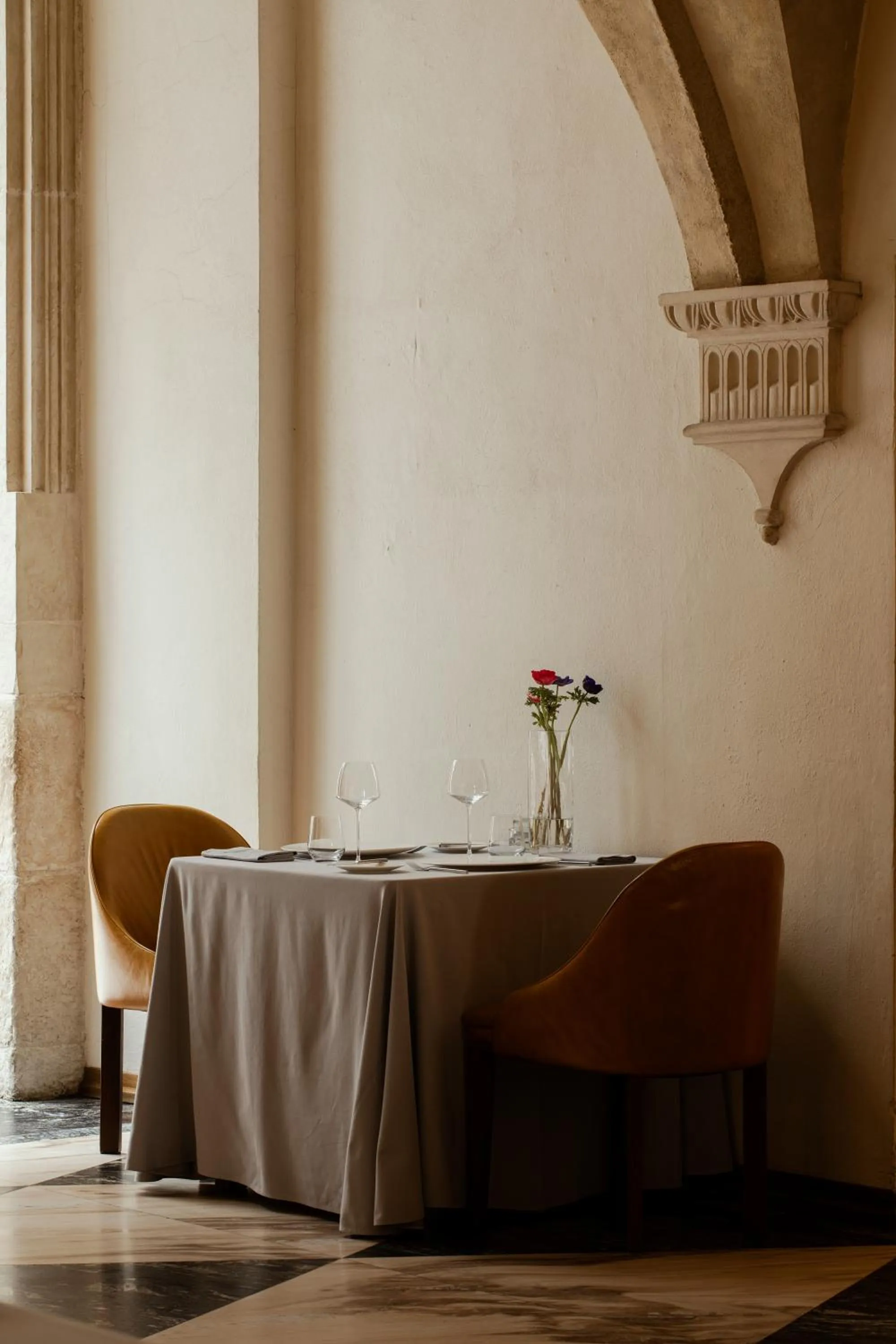 Restaurant/places to eat in Hotel Stary