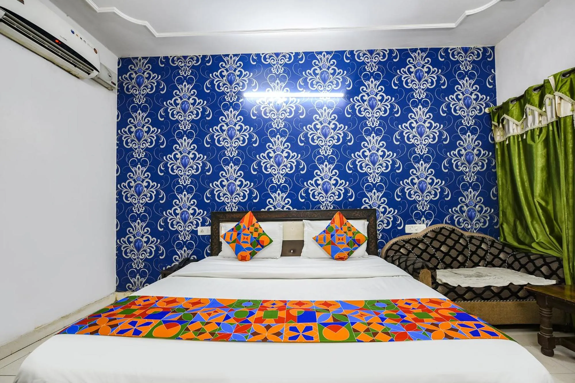 Bed in Via Diamond Sector 45