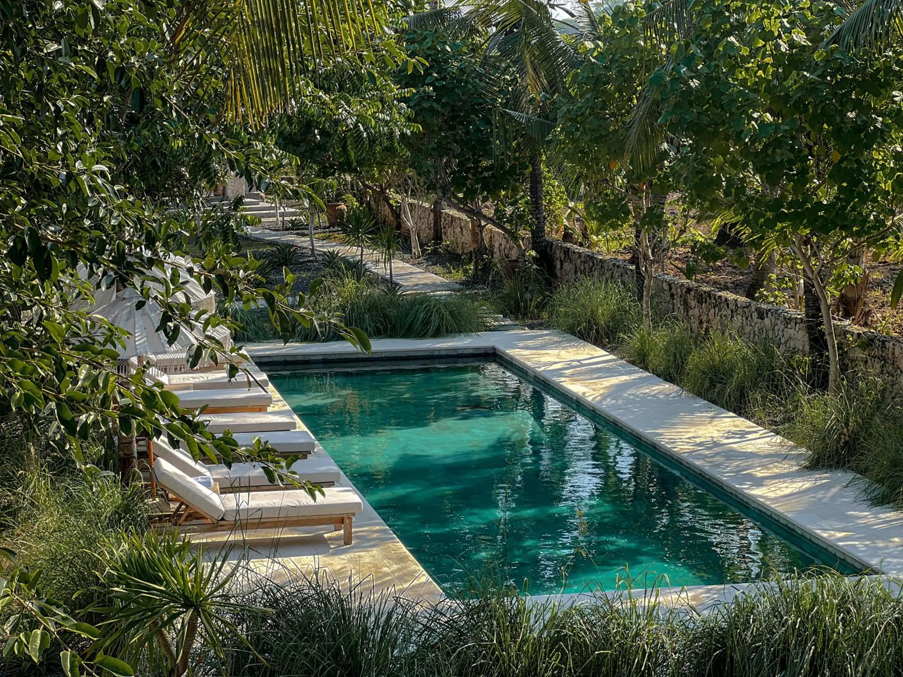 Swimming pool in Diamond Beach Villas