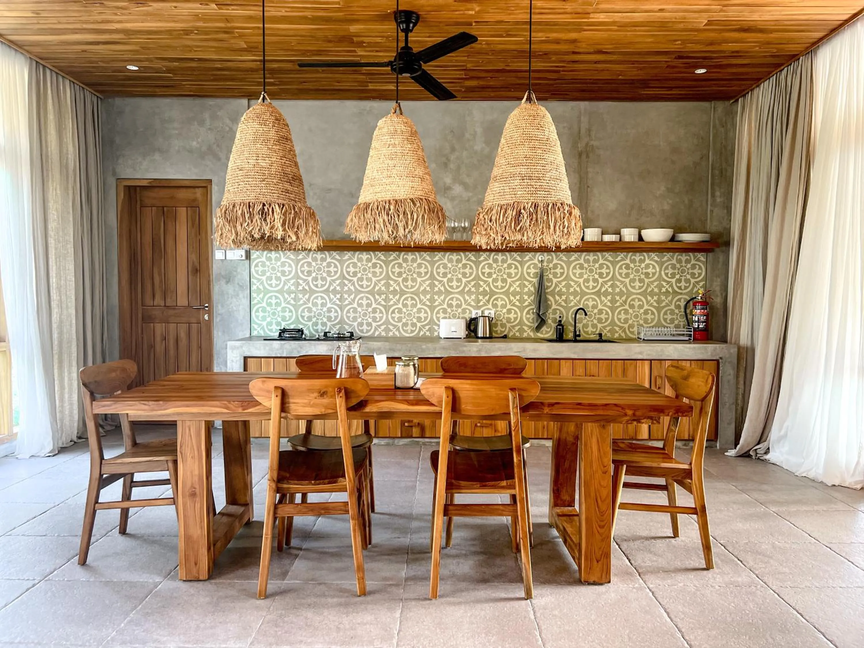 Dining area in Diamond Beach Villas