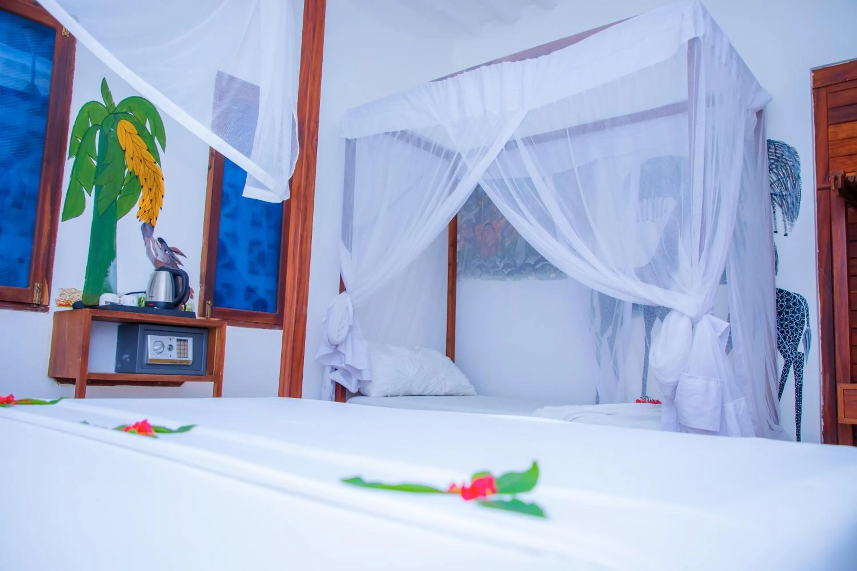 Bed in Art Hotel Zanzibar
