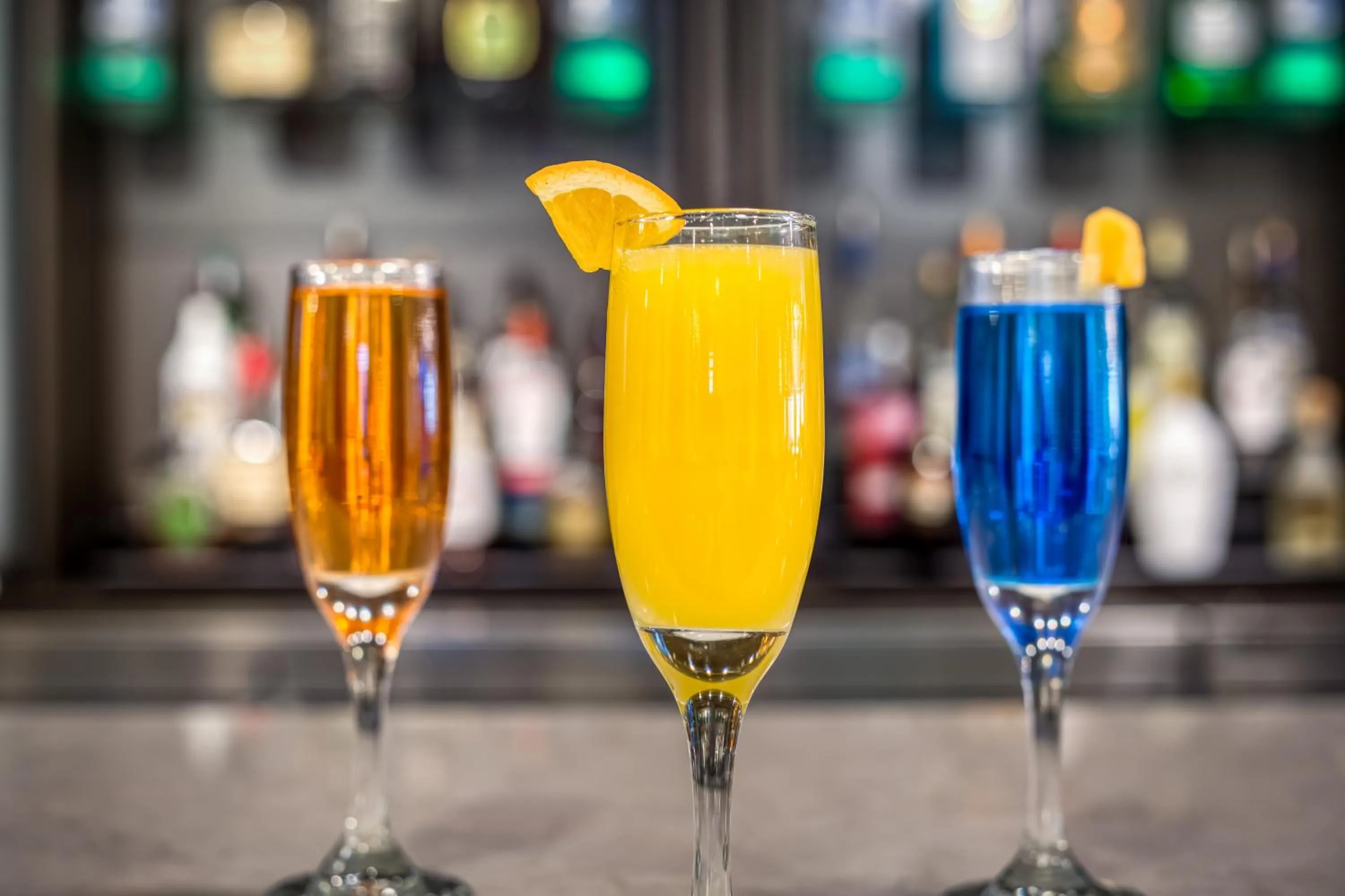 Lounge or bar in Holiday Inn Kansas City - Downtown by IHG