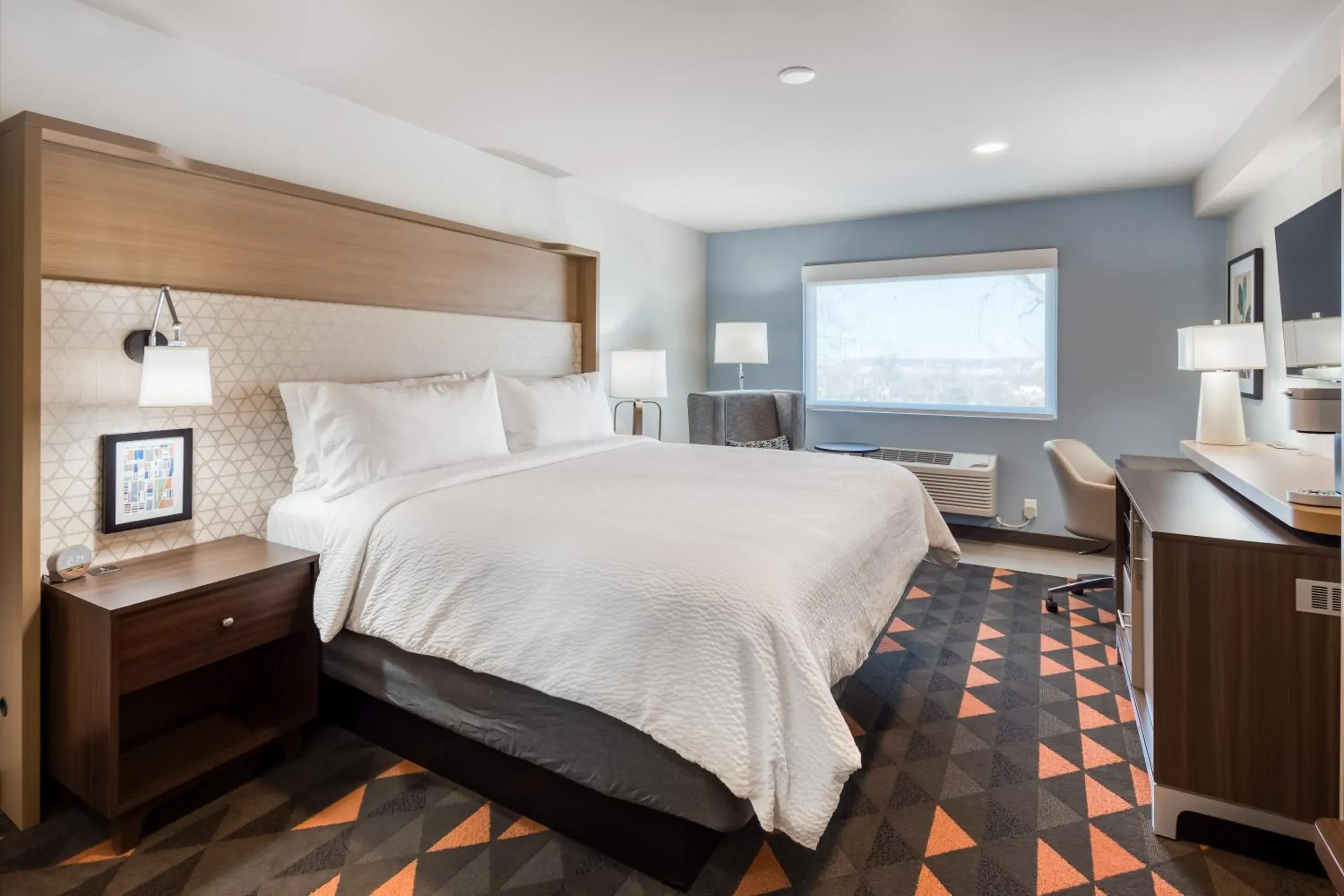 Standard Room in Holiday Inn Kansas City - Downtown by IHG Standard Room in Holiday Inn Kansas City - Downtown by IHG