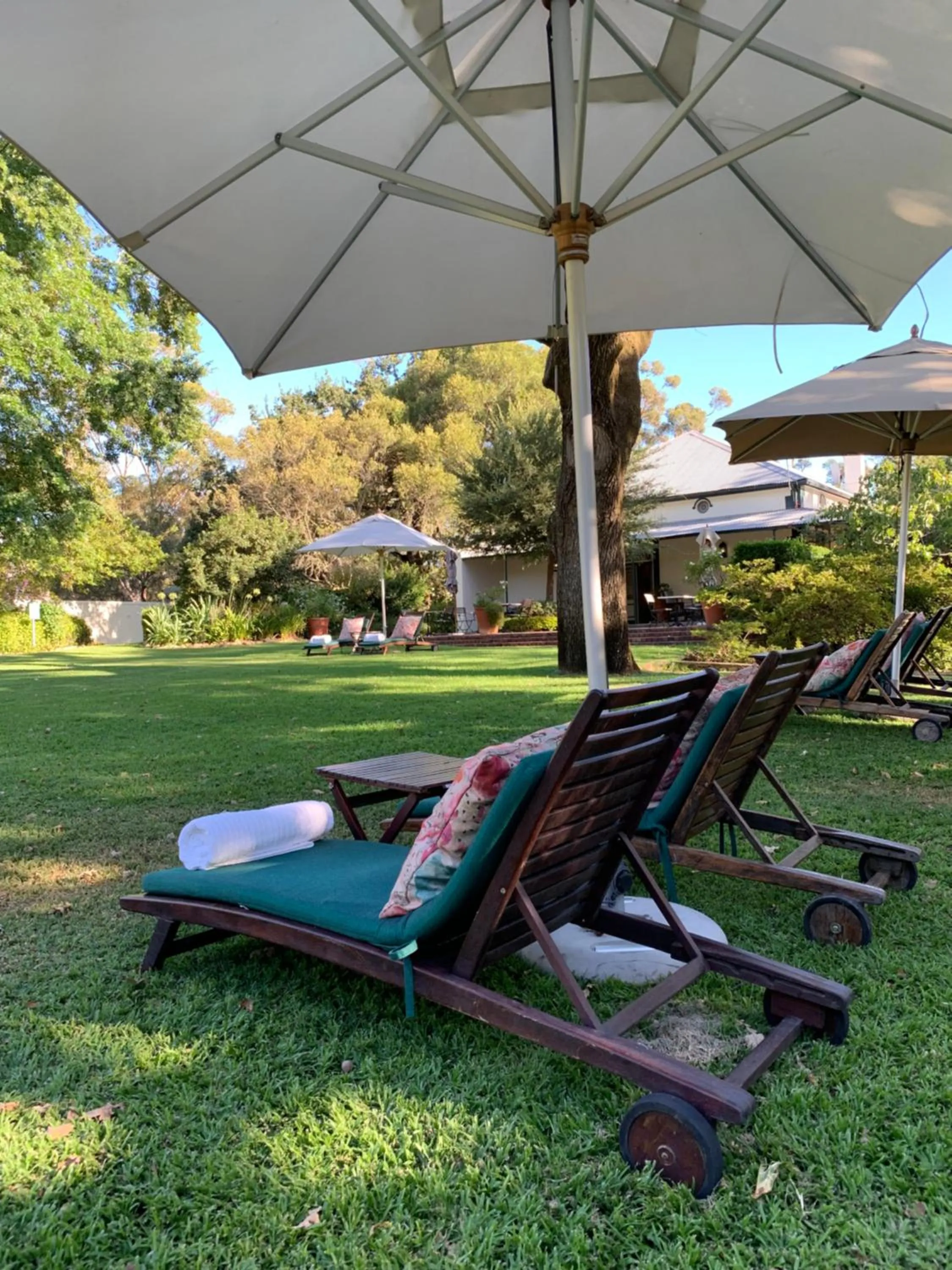 Day in Bartholomeus Klip Farmhouse at Elandsberg Nature Reserve