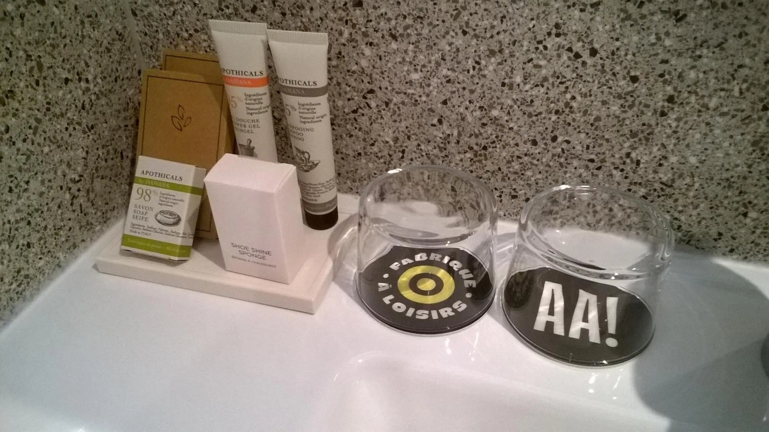 Bathroom in Aux Ateliers